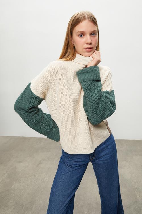  RENK BLOKLU BALIKÇI YAKA TRİKO KAZAK