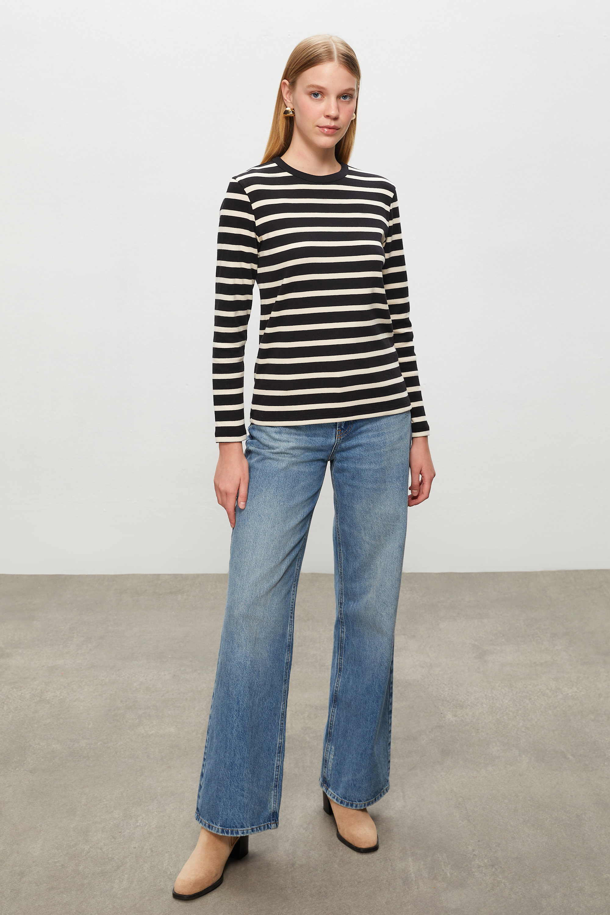 ÇİZGİLİ UZUN KOLLU T-SHIRT