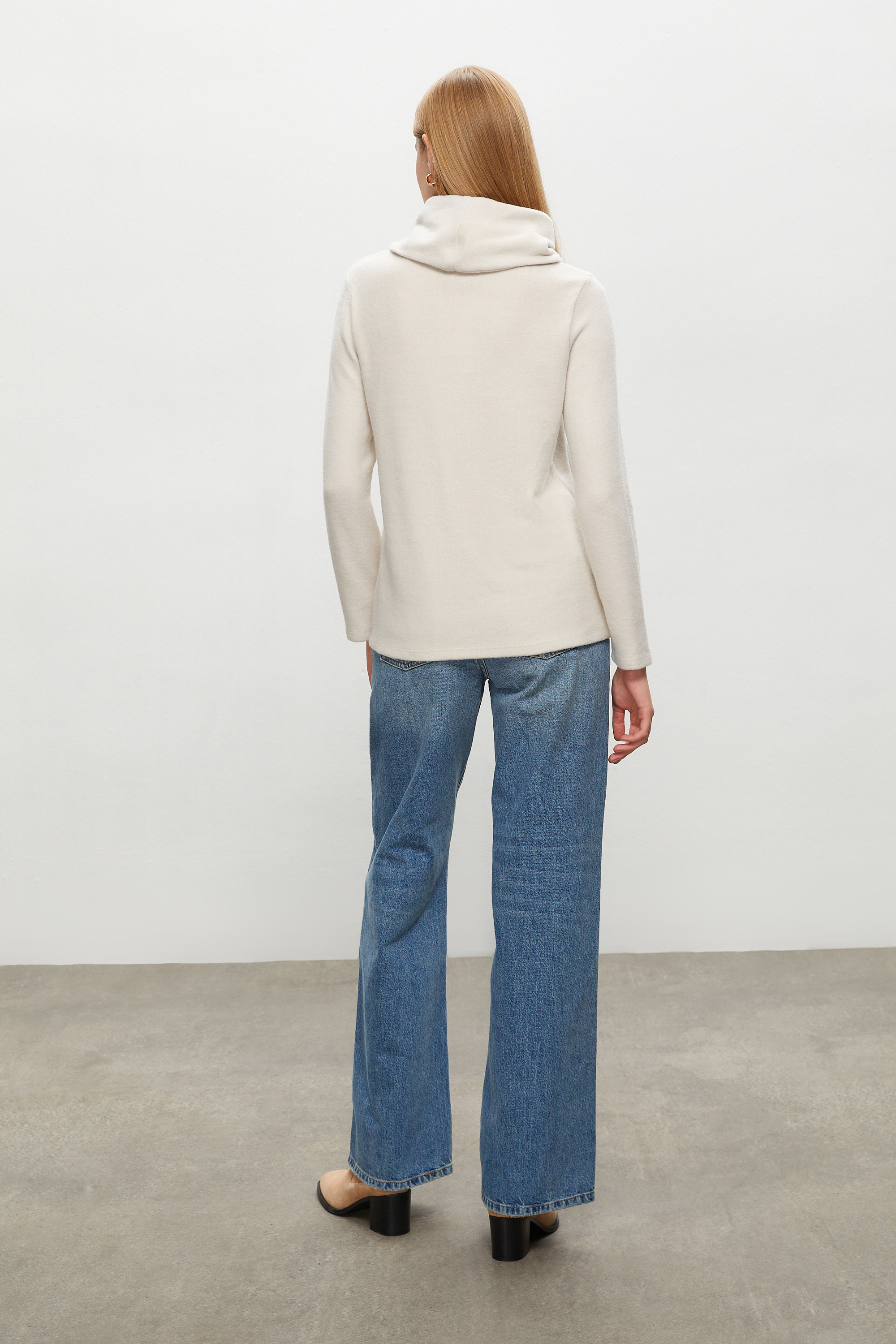 DEGAJE YAKA SWEATSHIRT