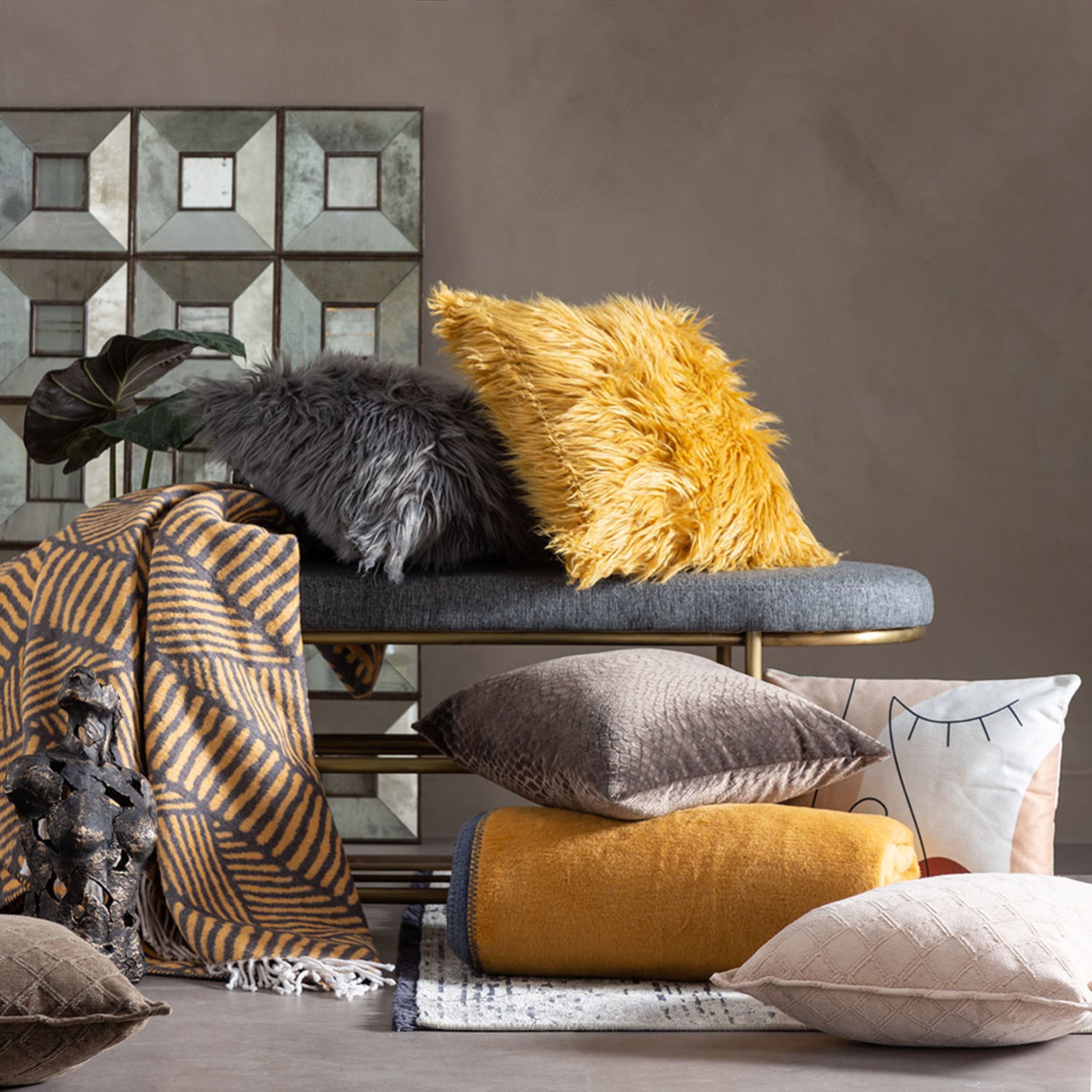 BONITA GRİ PELÜŞ KIRLENT 45X45 CM