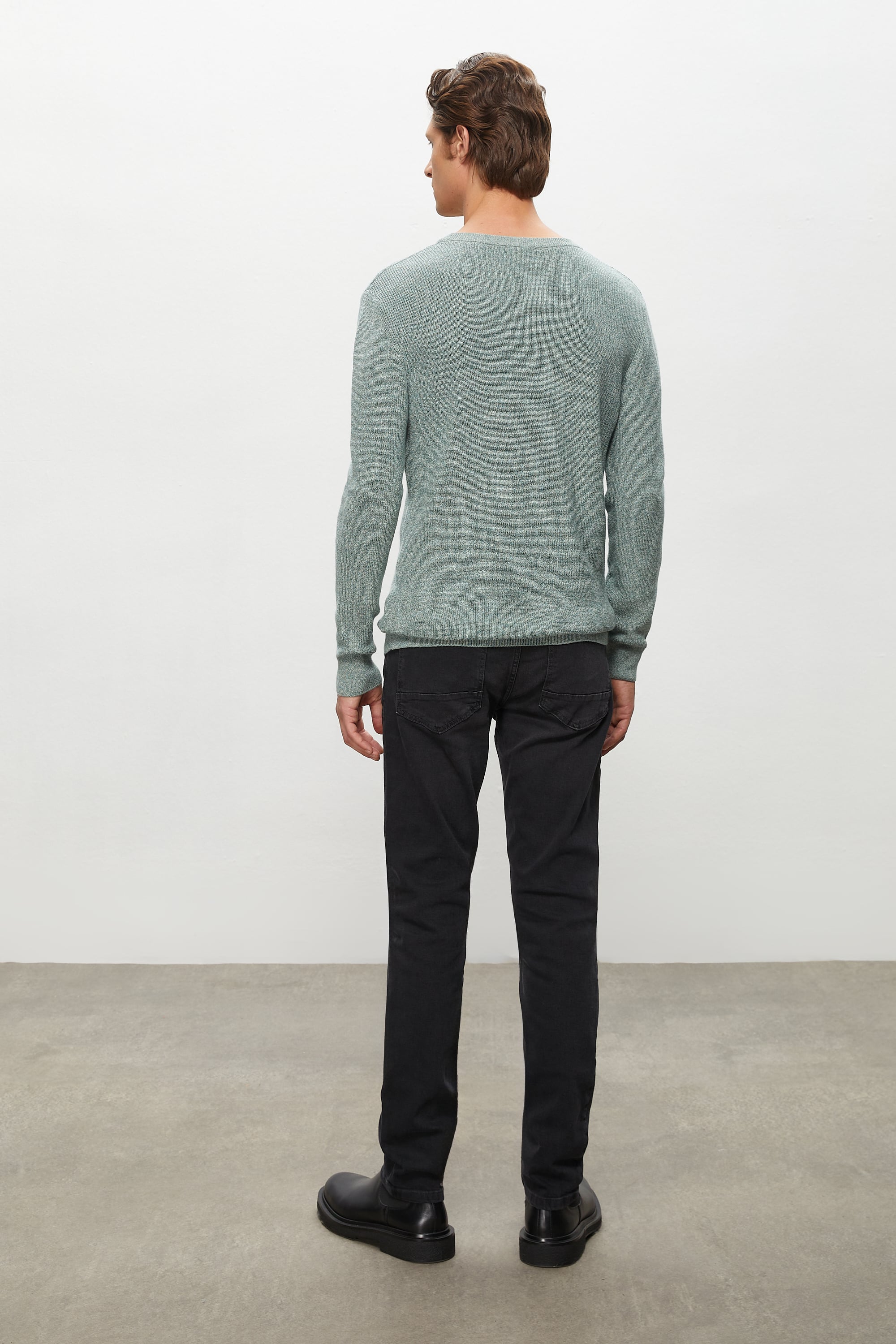 BİSİKLET YAKA TRİKO KAZAK