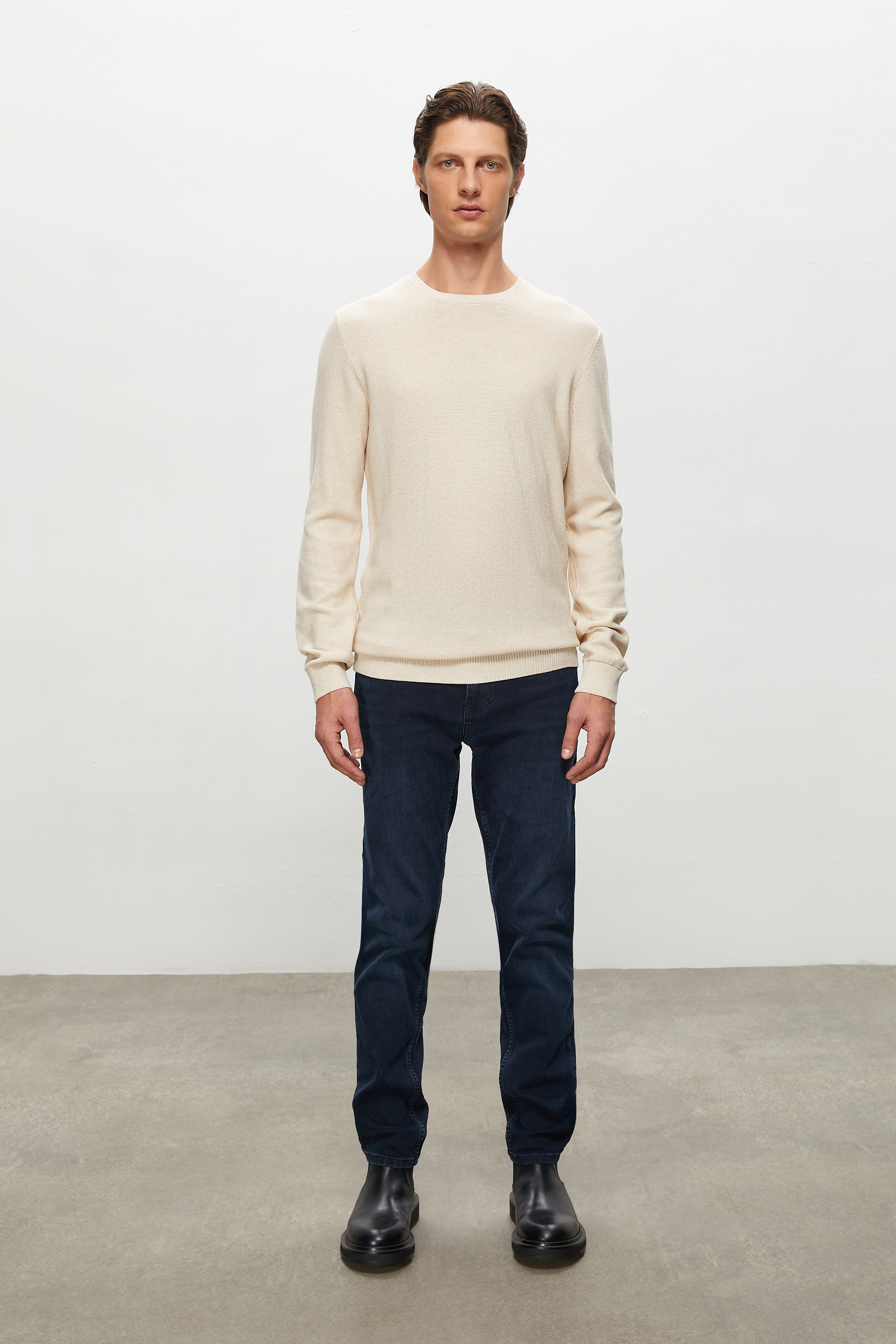 BİSİKLET YAKA TRİKO KAZAK