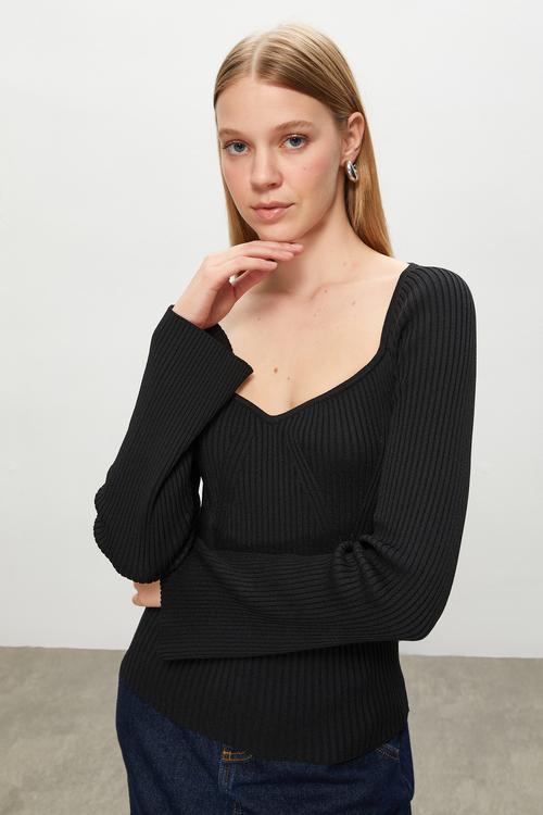  FİTİLLİ AÇIK YAKA TRİKO KAZAK