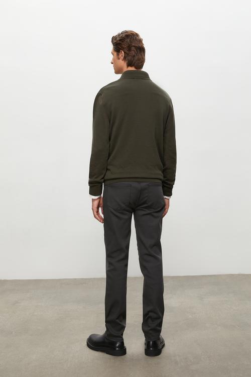  DİK YAKA YARIM FERMUARLI KAZAK