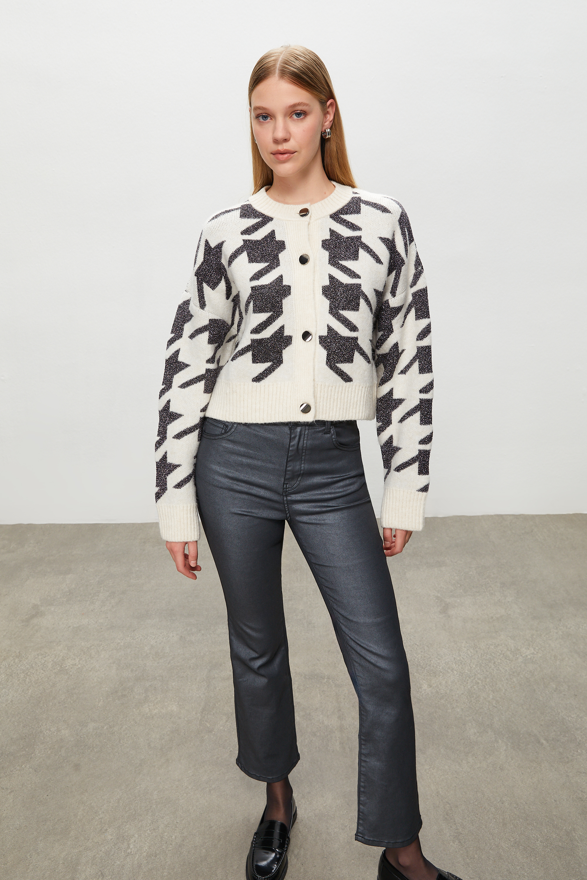 JAKARLI KAZAYAĞI TRİKO HIRKA