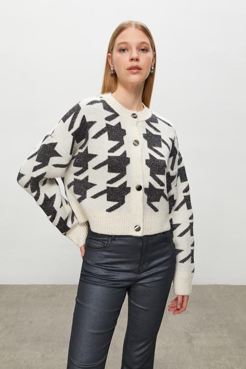  JAKARLI KAZAYAĞI TRİKO HIRKA