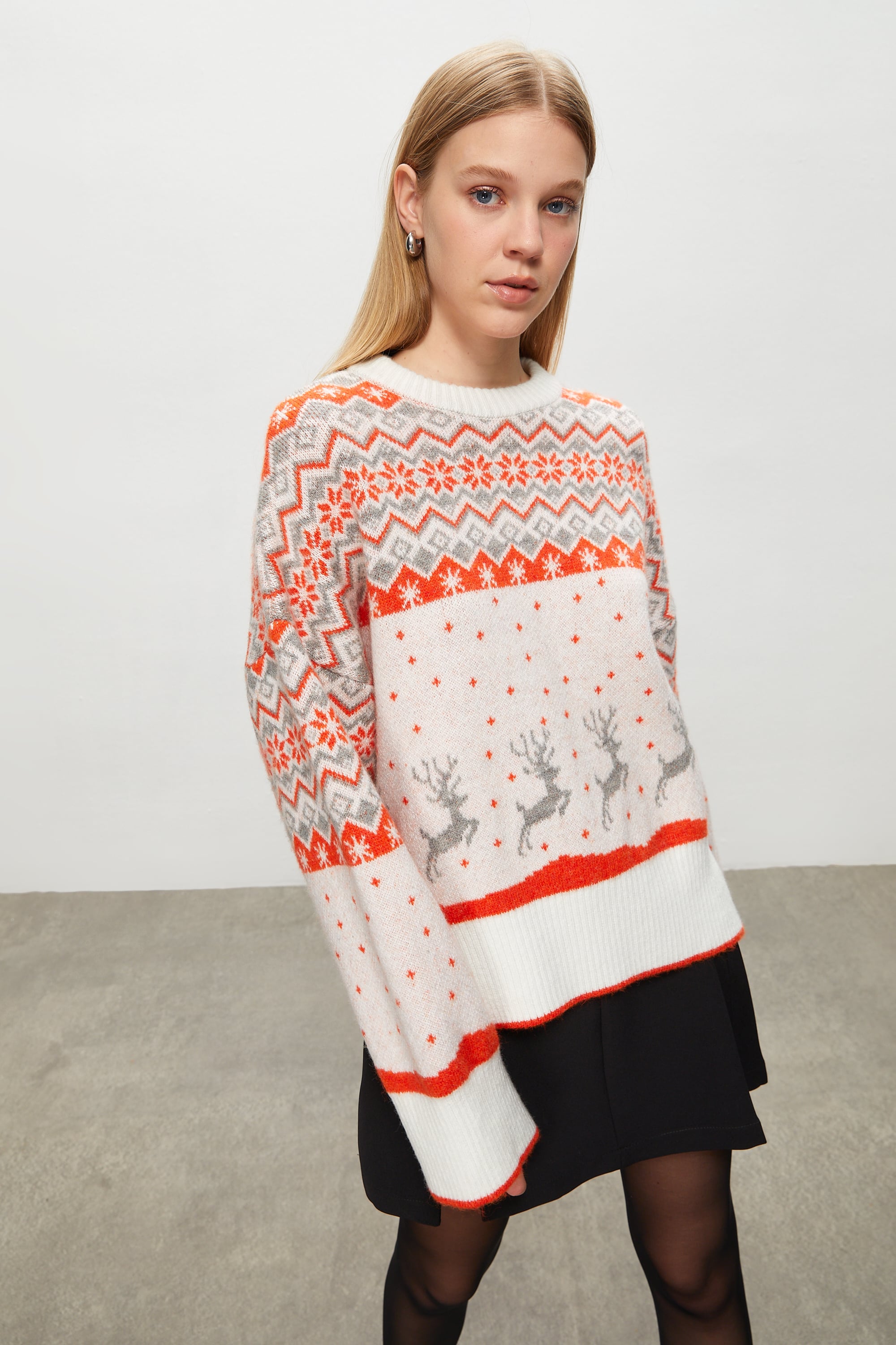 JAKARLI BİSİKLET YAKA TRİKO