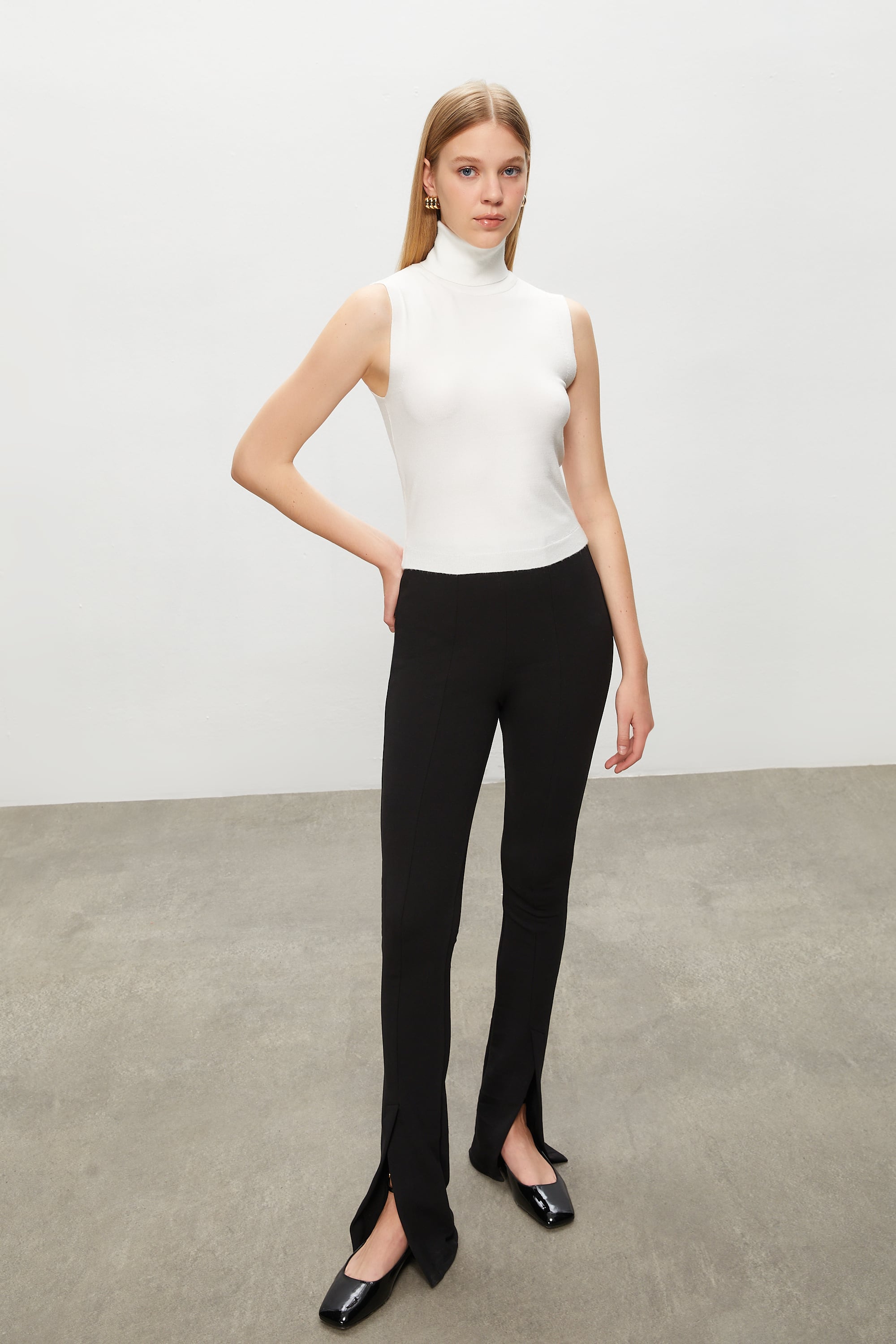 BALIKÇI YAKA KOLSUZ TRİKO