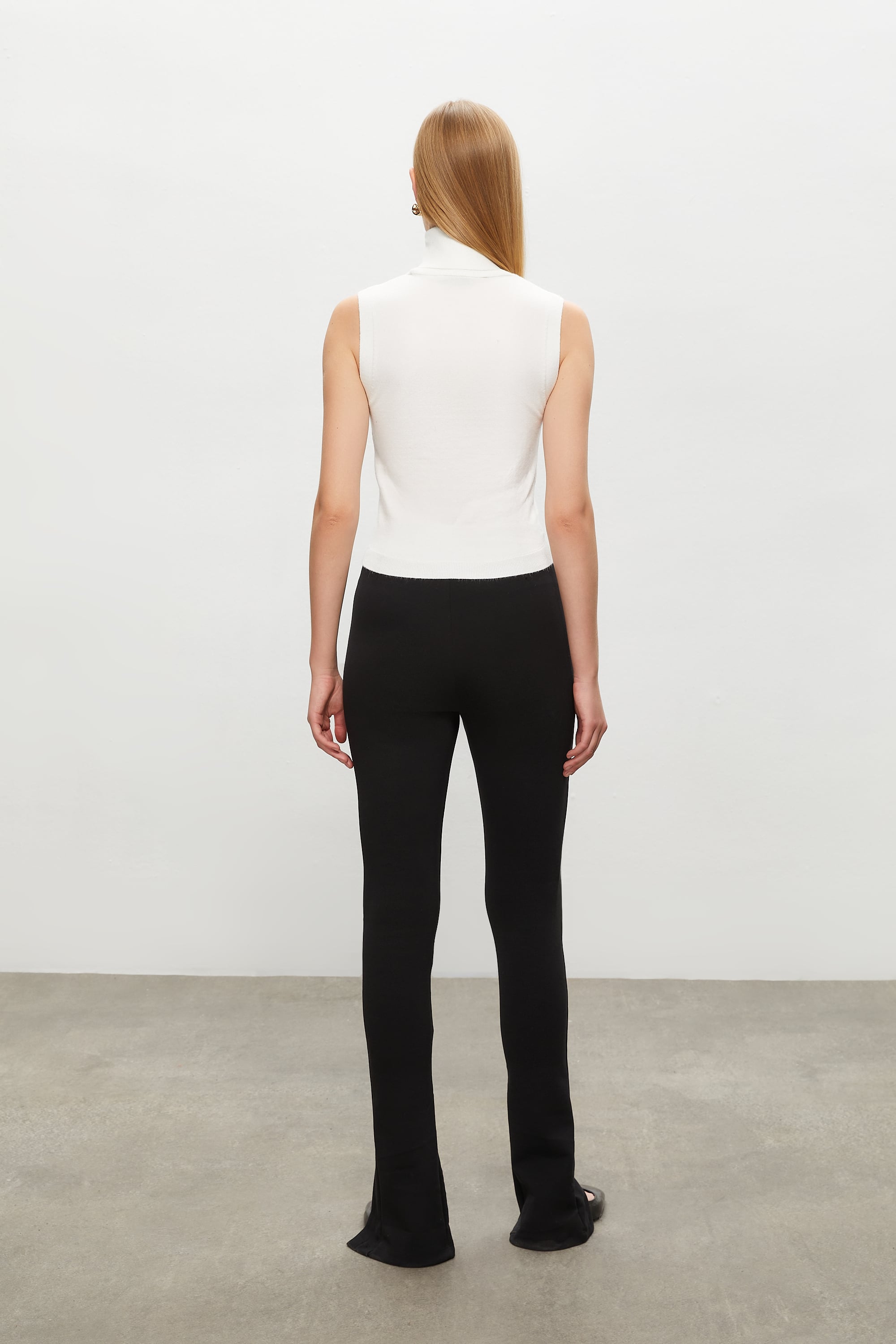 BALIKÇI YAKA KOLSUZ TRİKO