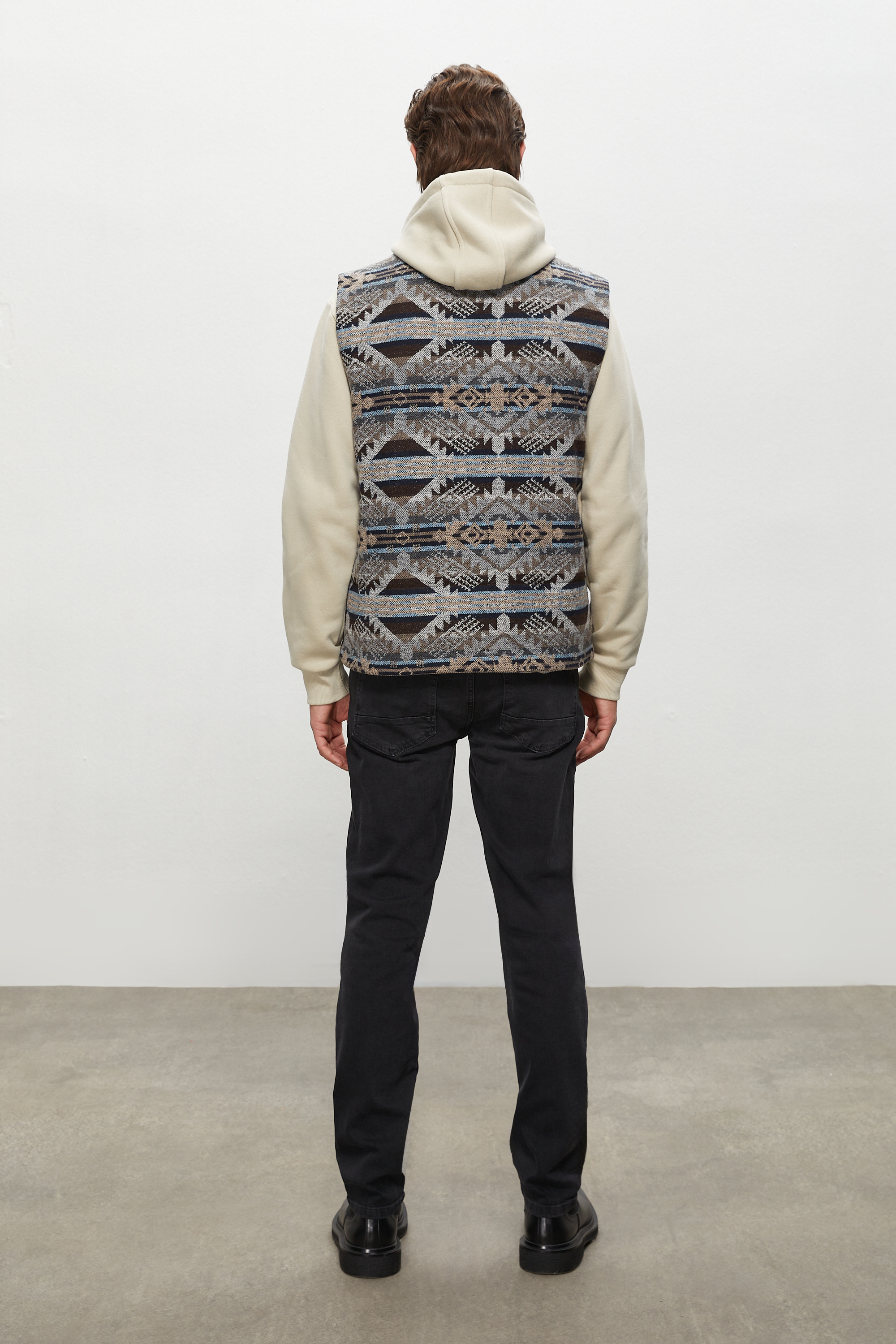 DİK YAKA JAKARLI ETNİK YELEK