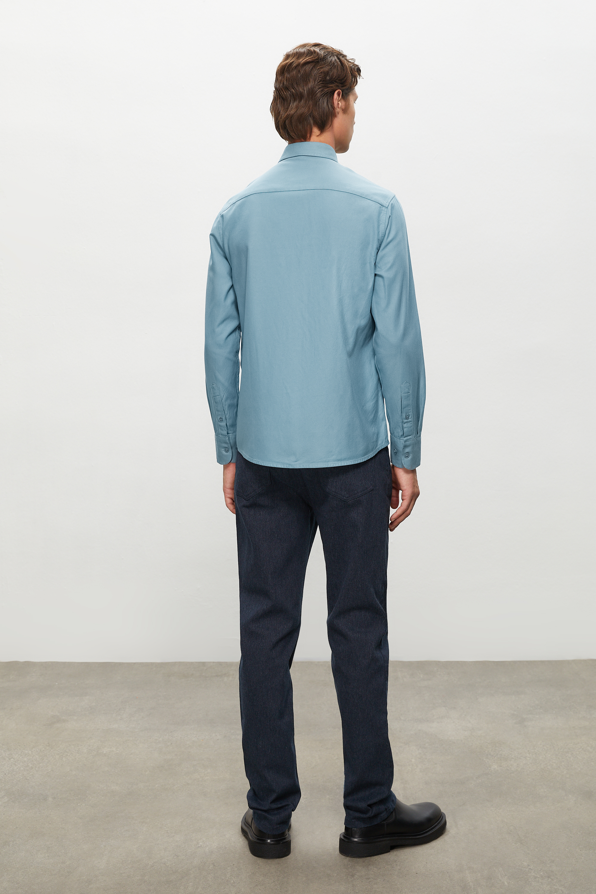 VİSKOZ KARIŞIMLI REGULAR FIT GÖMLEK