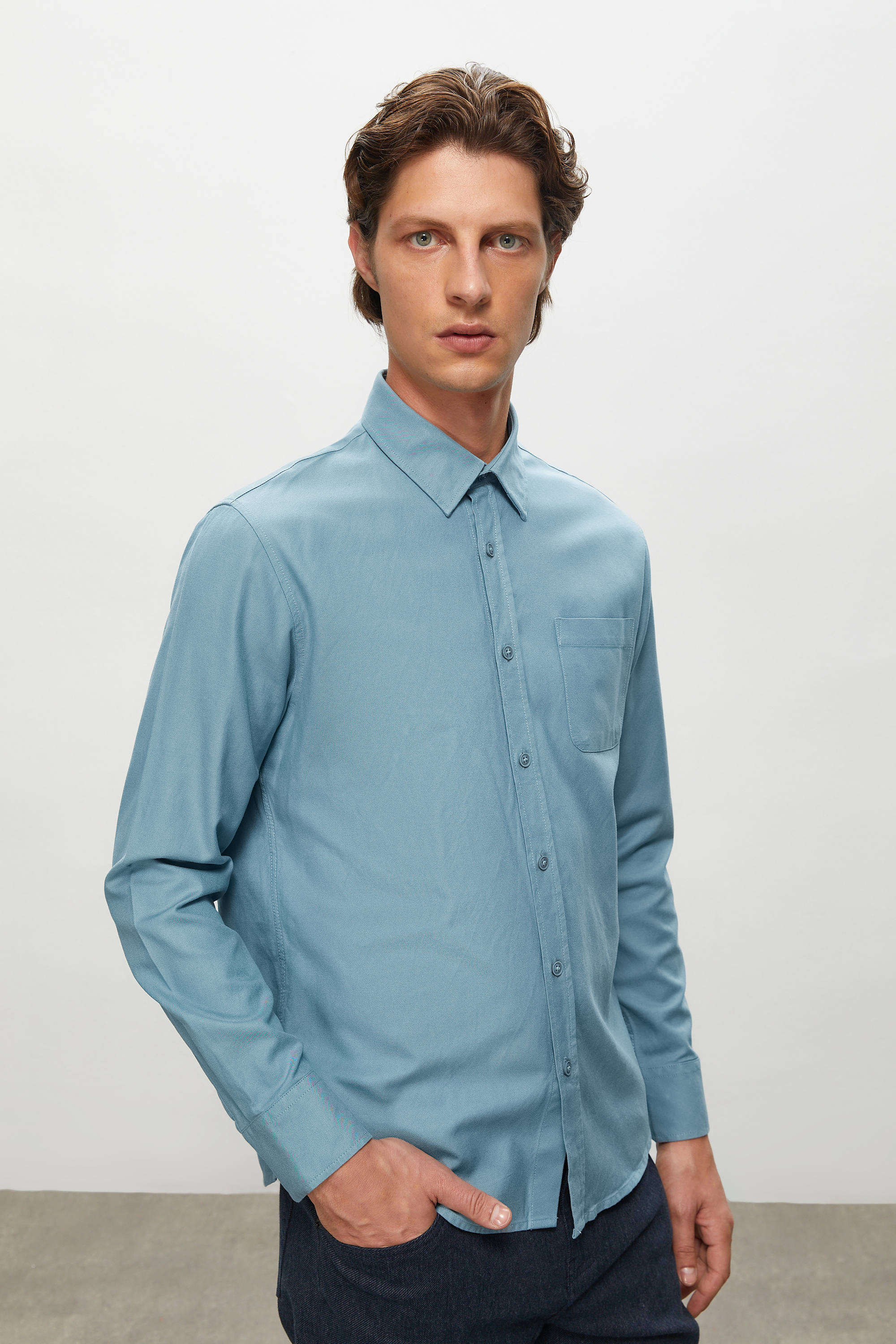 VİSKOZ KARIŞIMLI REGULAR FIT GÖMLEK