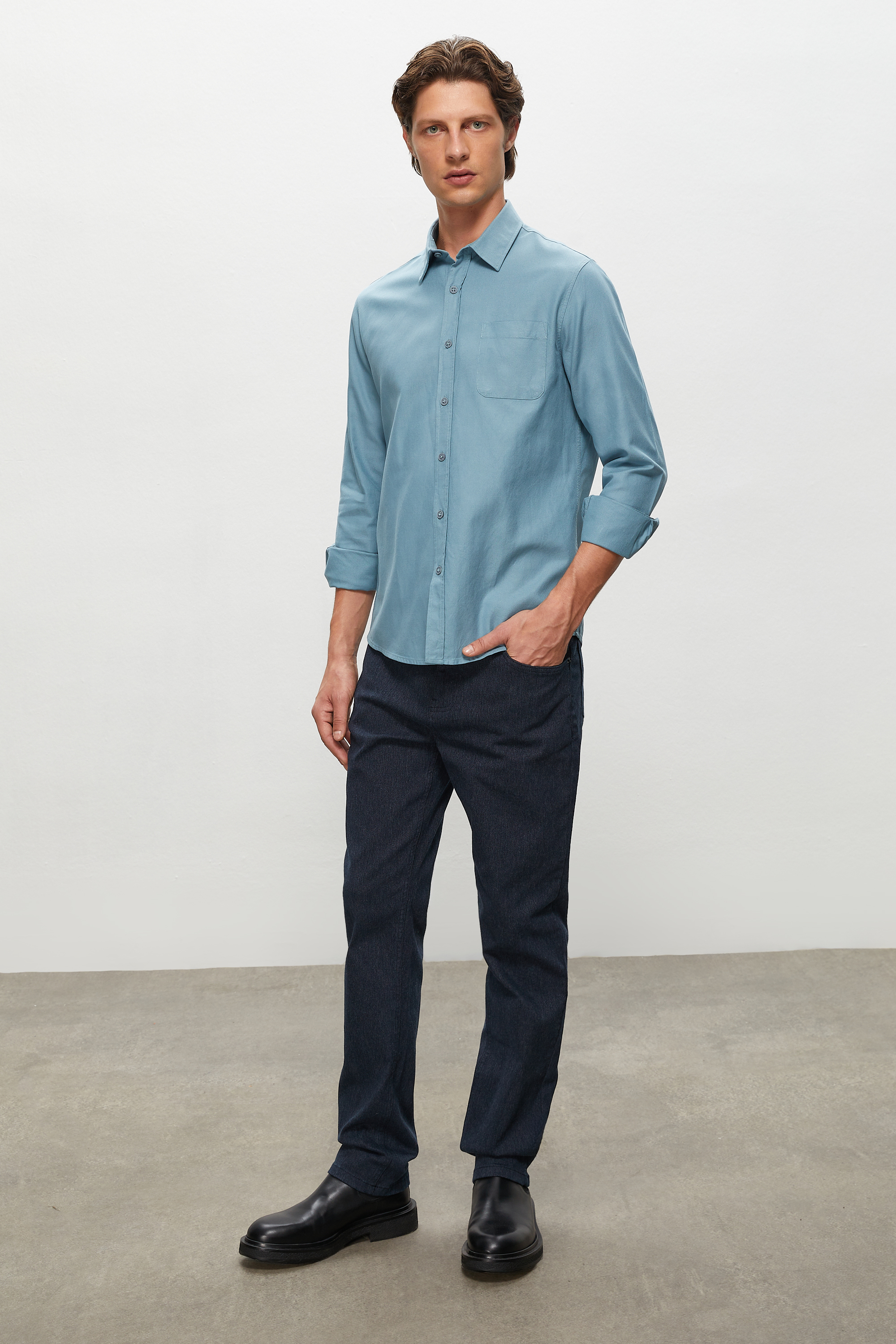 VİSKOZ KARIŞIMLI REGULAR FIT GÖMLEK