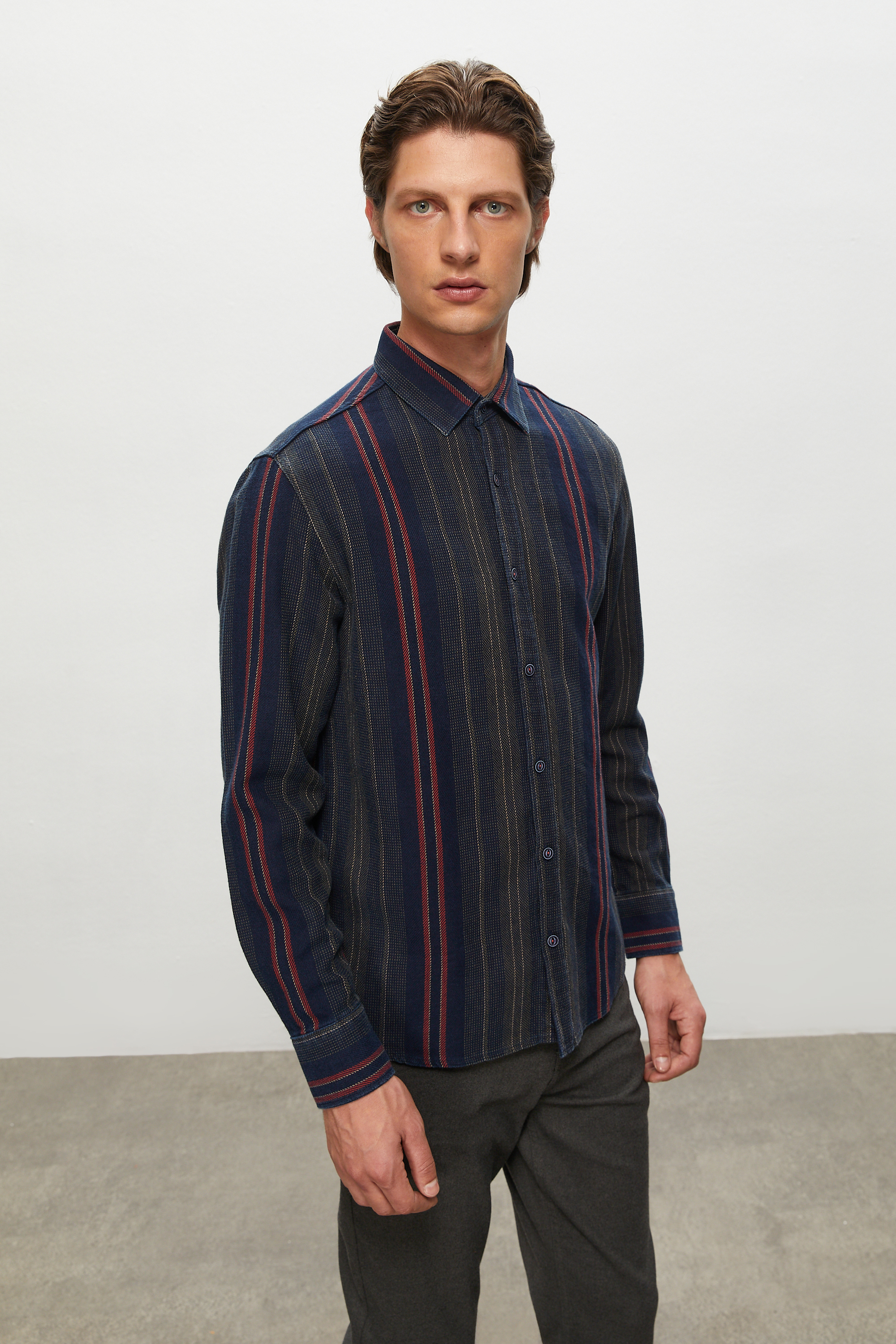 PAMUKLU ÇİZGİLİ REGULAR FIT GÖMLEK