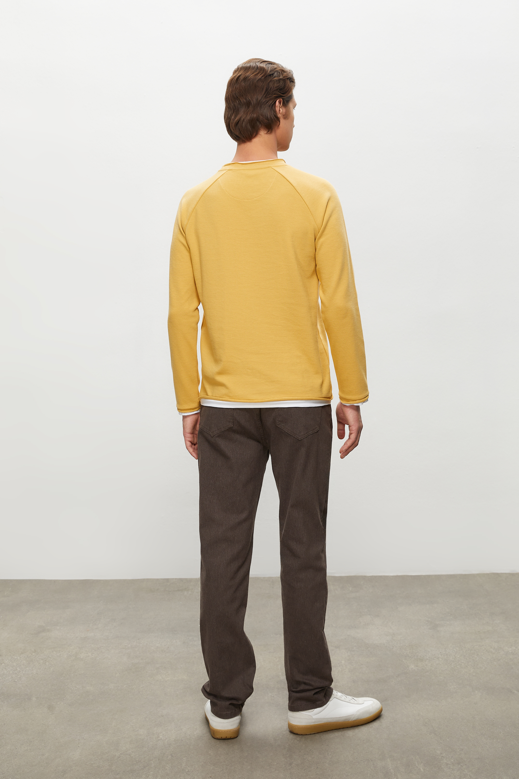 BİSİKLET YAKA SWEATSHIRT