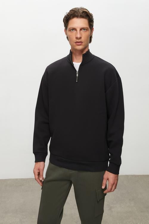  DİK YAKA SWEATSHIRT