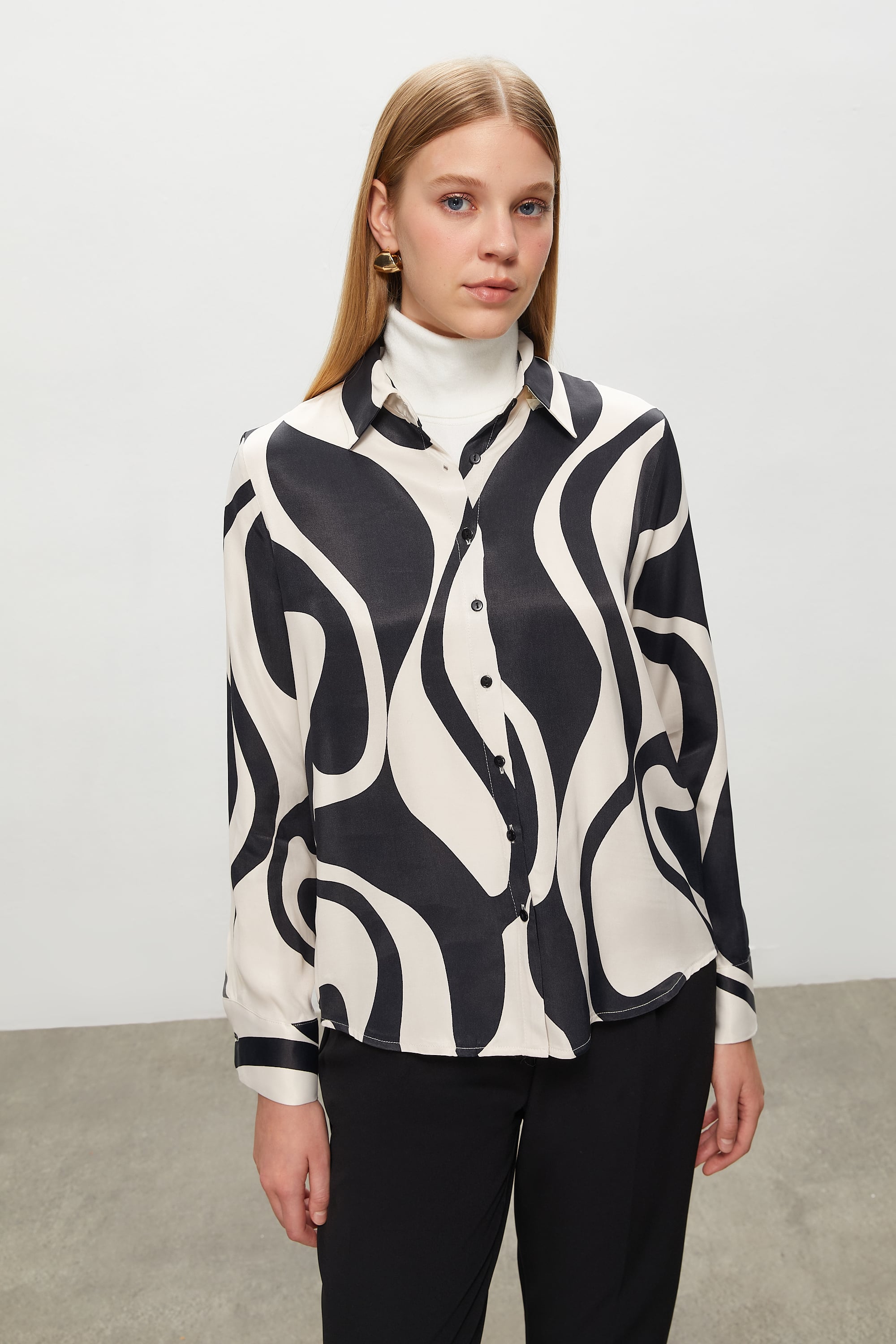 DESENLİ REGULAR FIT SMART GÖMLEK