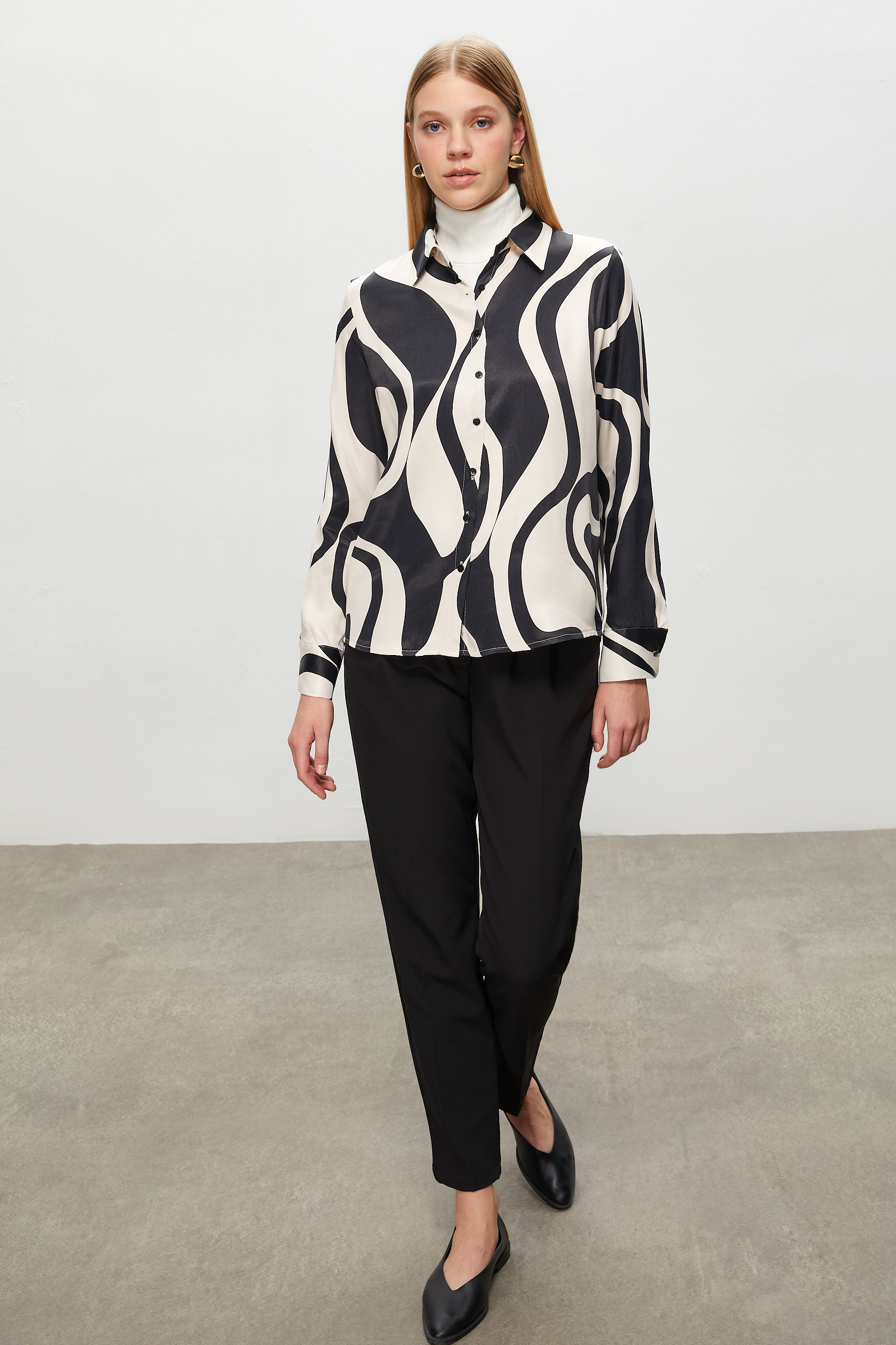 DESENLİ REGULAR FIT SMART GÖMLEK