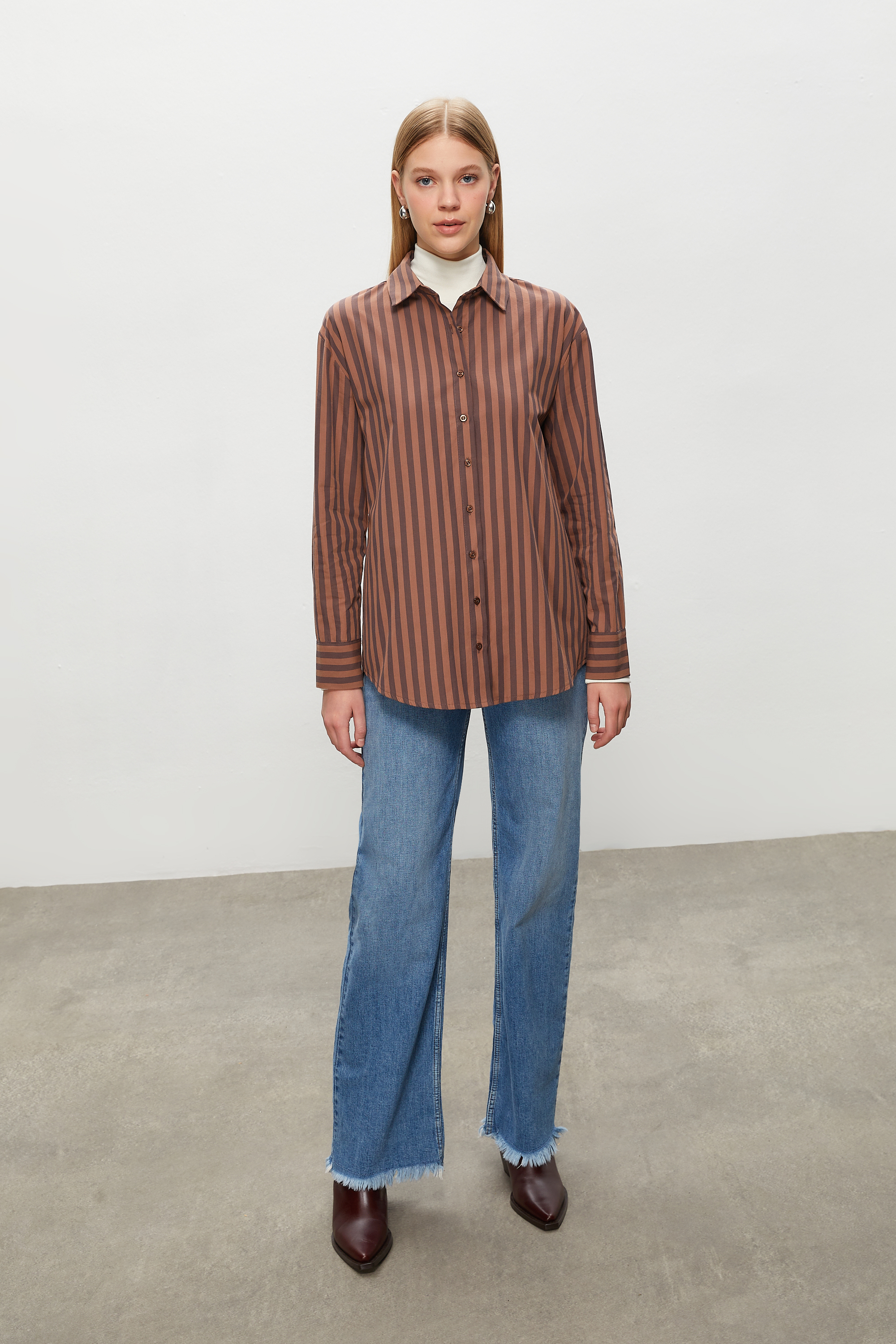 ÇİZGİLİ REGULAR FIT GÖMLEK