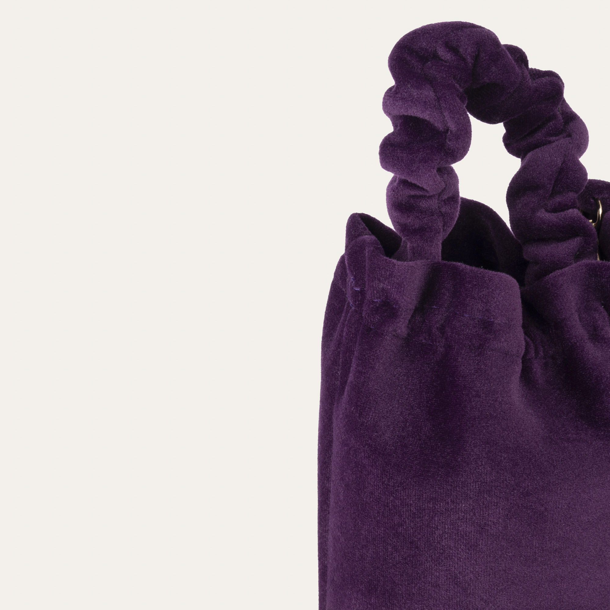 KADİFE BÜZGÜLÜ EL ÇANTASI