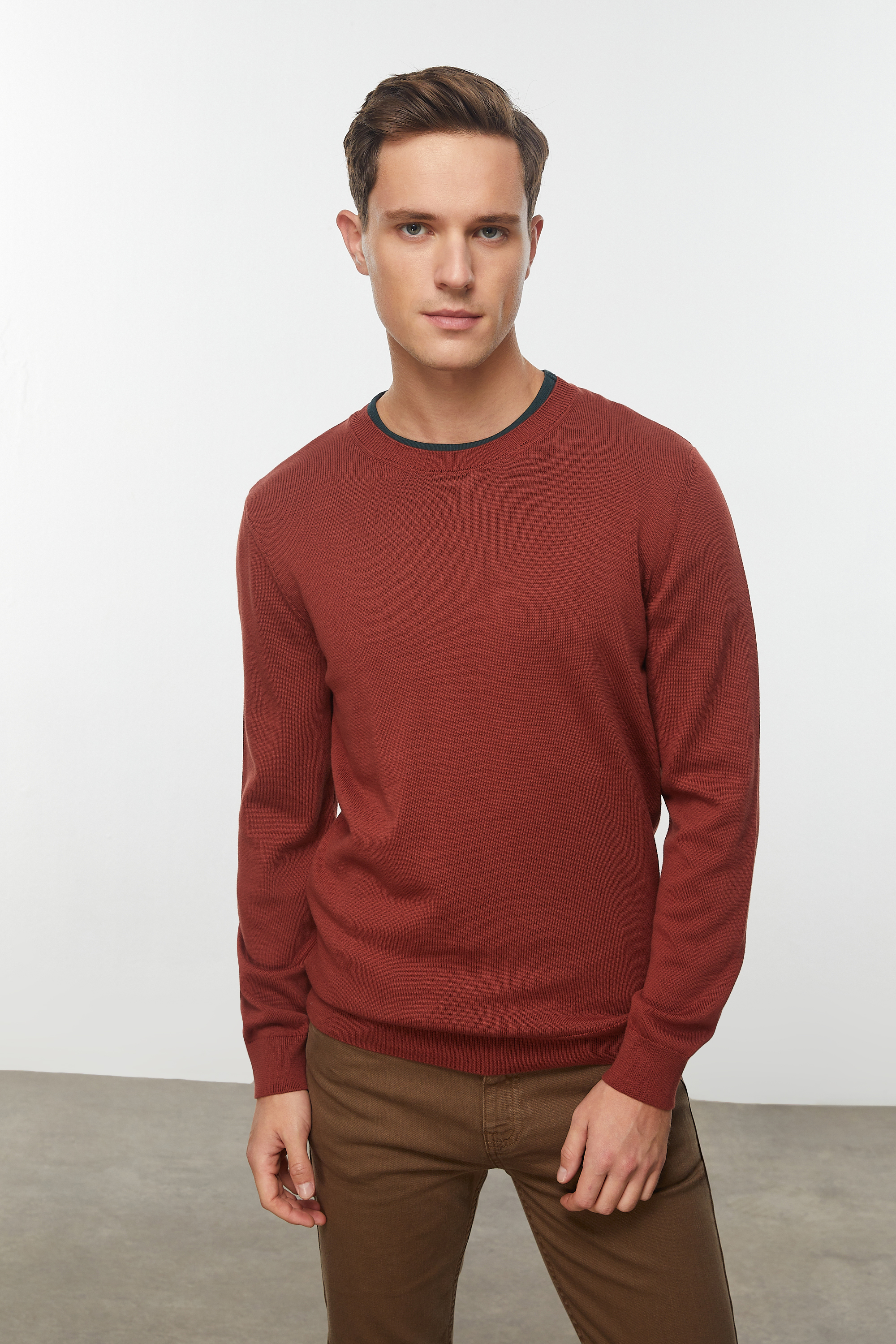 BİSİKLET YAKA TRİKO KAZAK