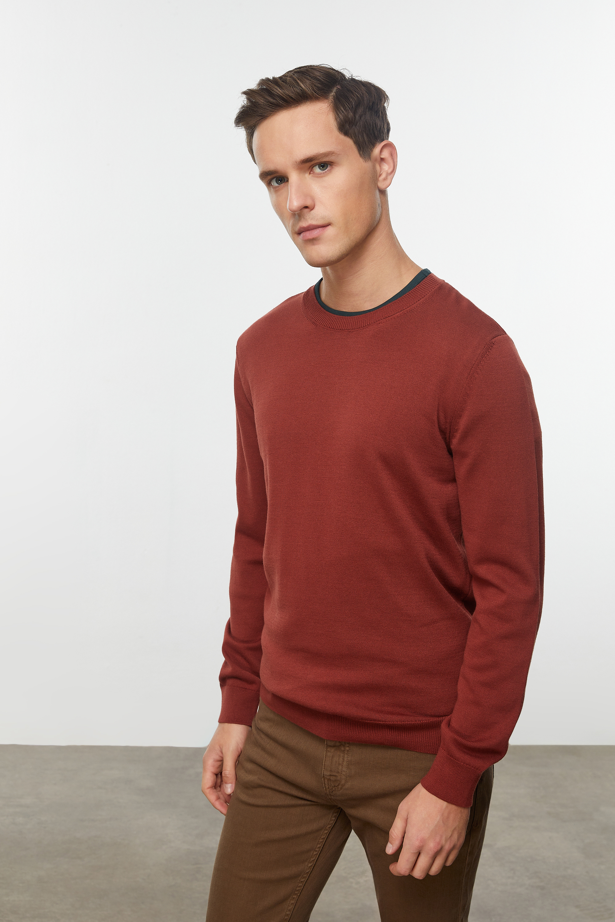 BİSİKLET YAKA TRİKO KAZAK