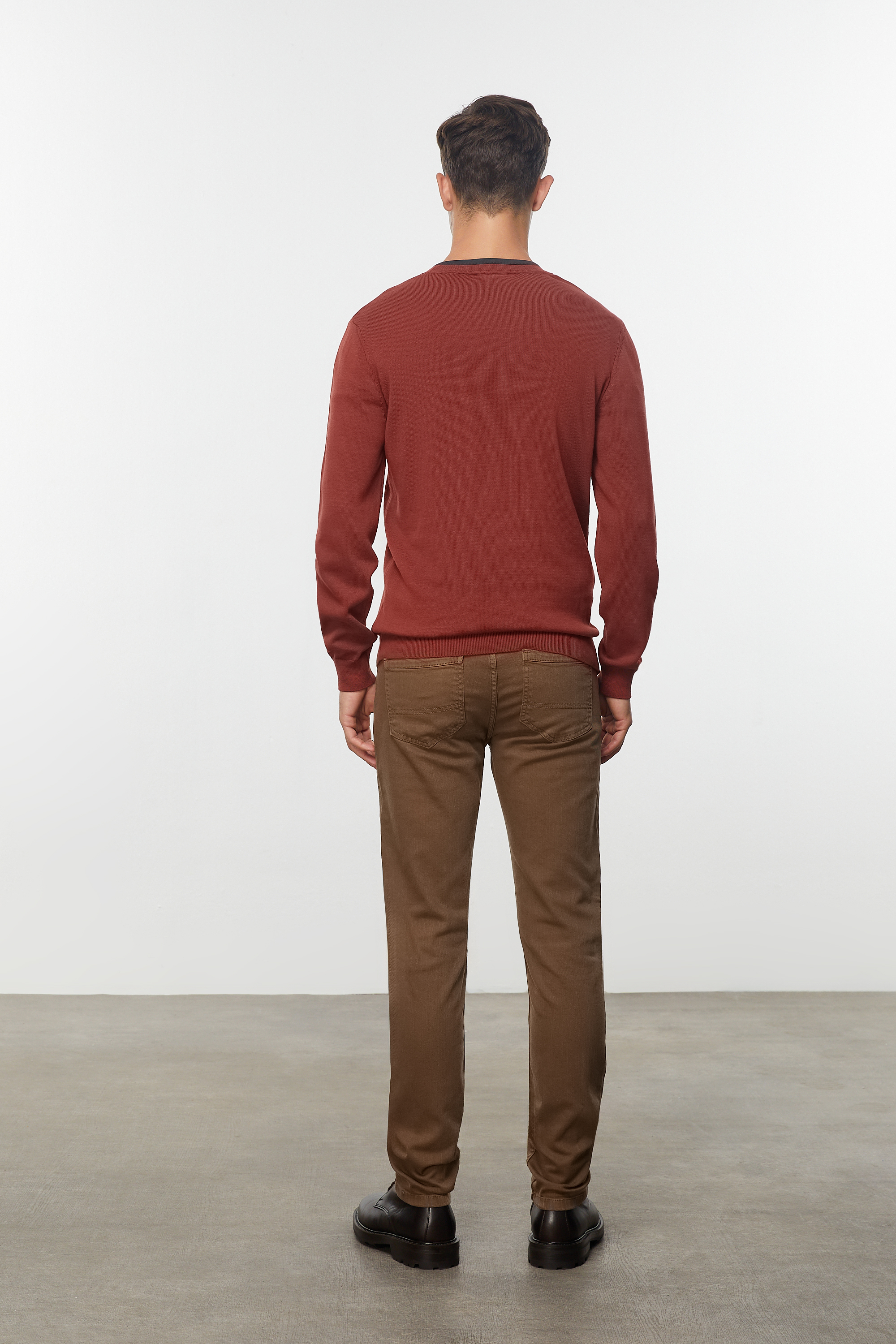 BİSİKLET YAKA TRİKO KAZAK