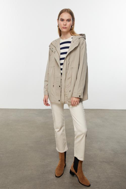  BELİ BAĞLAMALI KAPÜŞONLU MONT