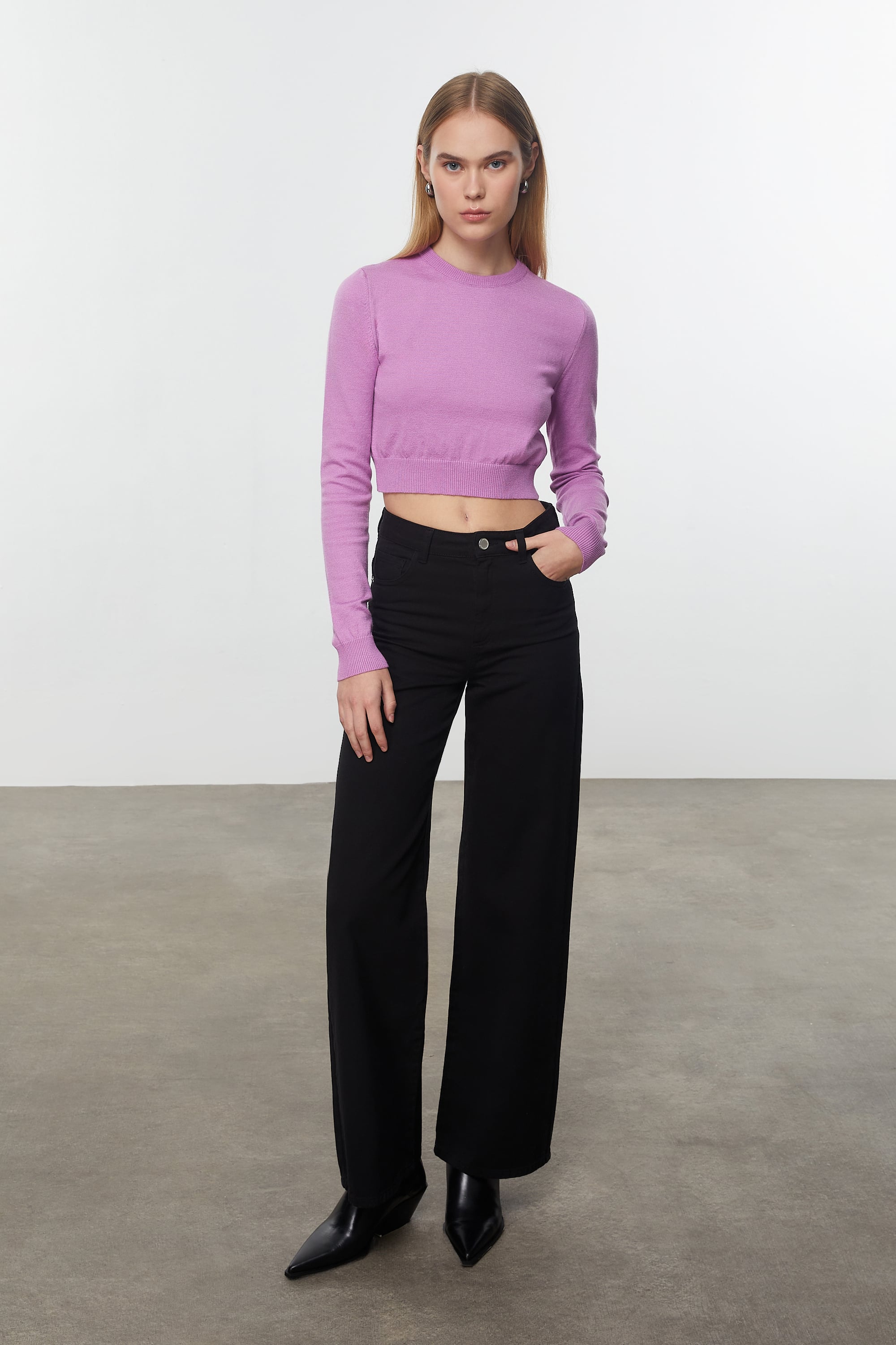 BİSİKLET YAKA TRİKO KAZAK