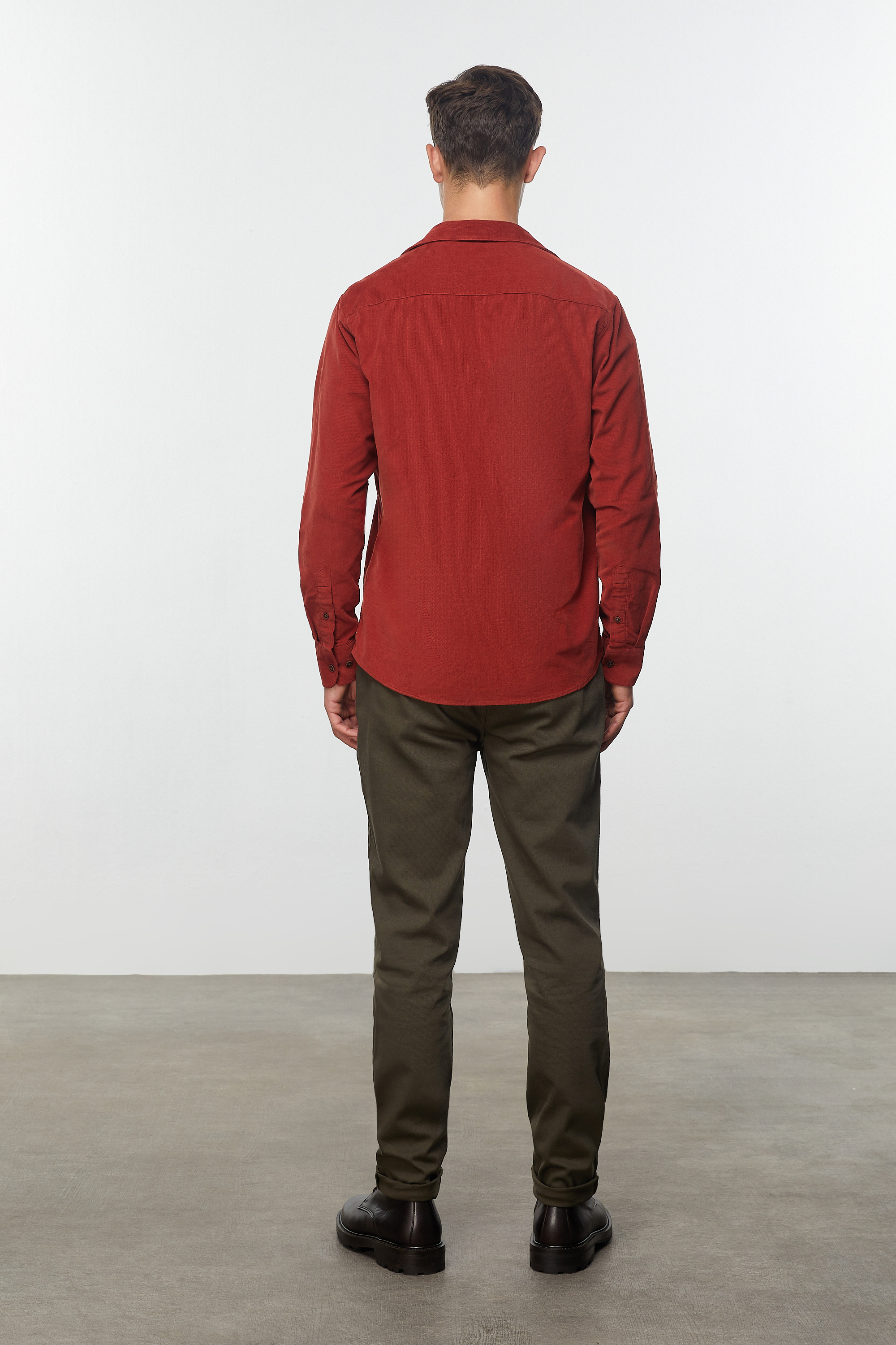 REGULAR FIT KADİFE GÖMLEK