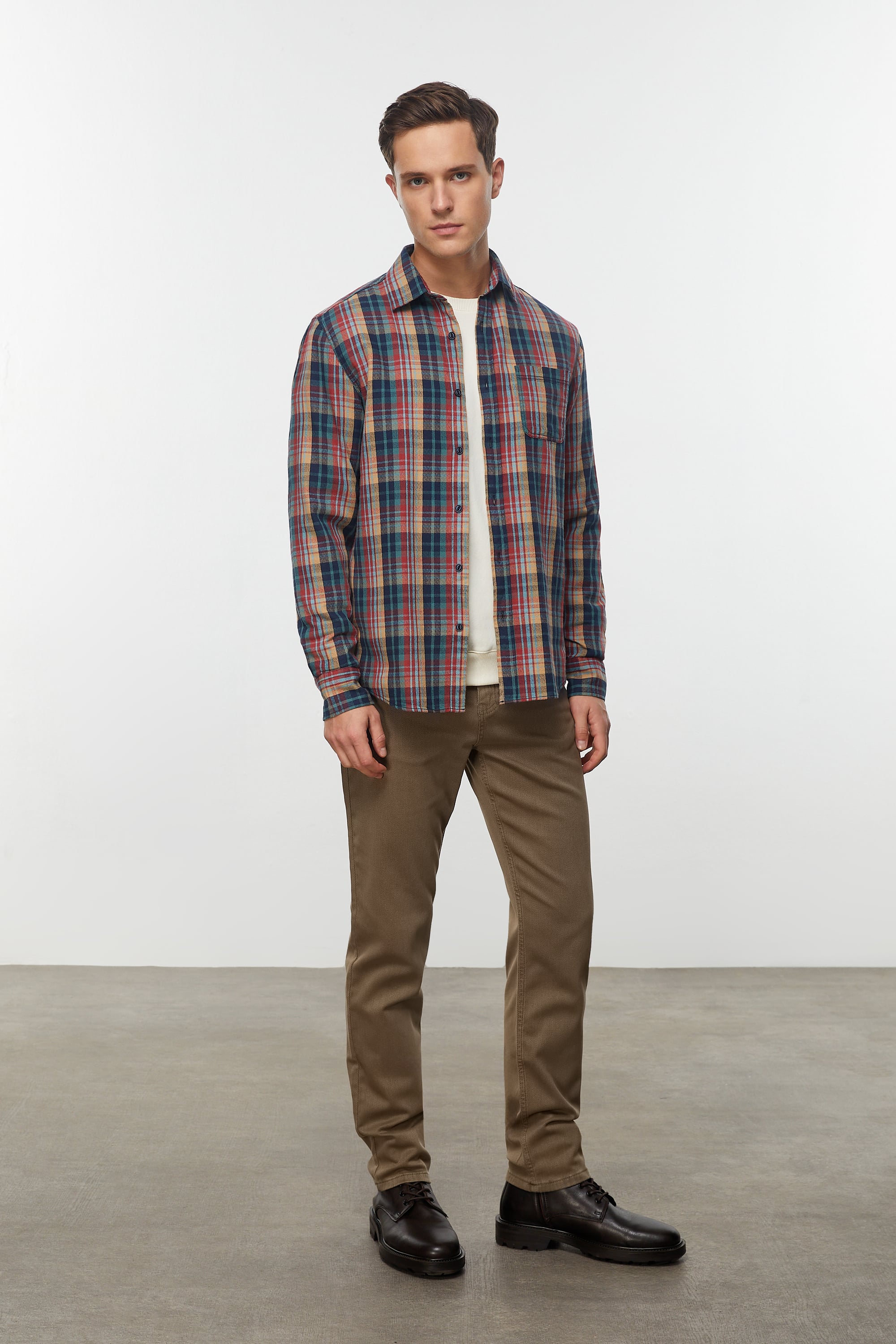 EKOSELİ REGULAR FIT GÖMLEK