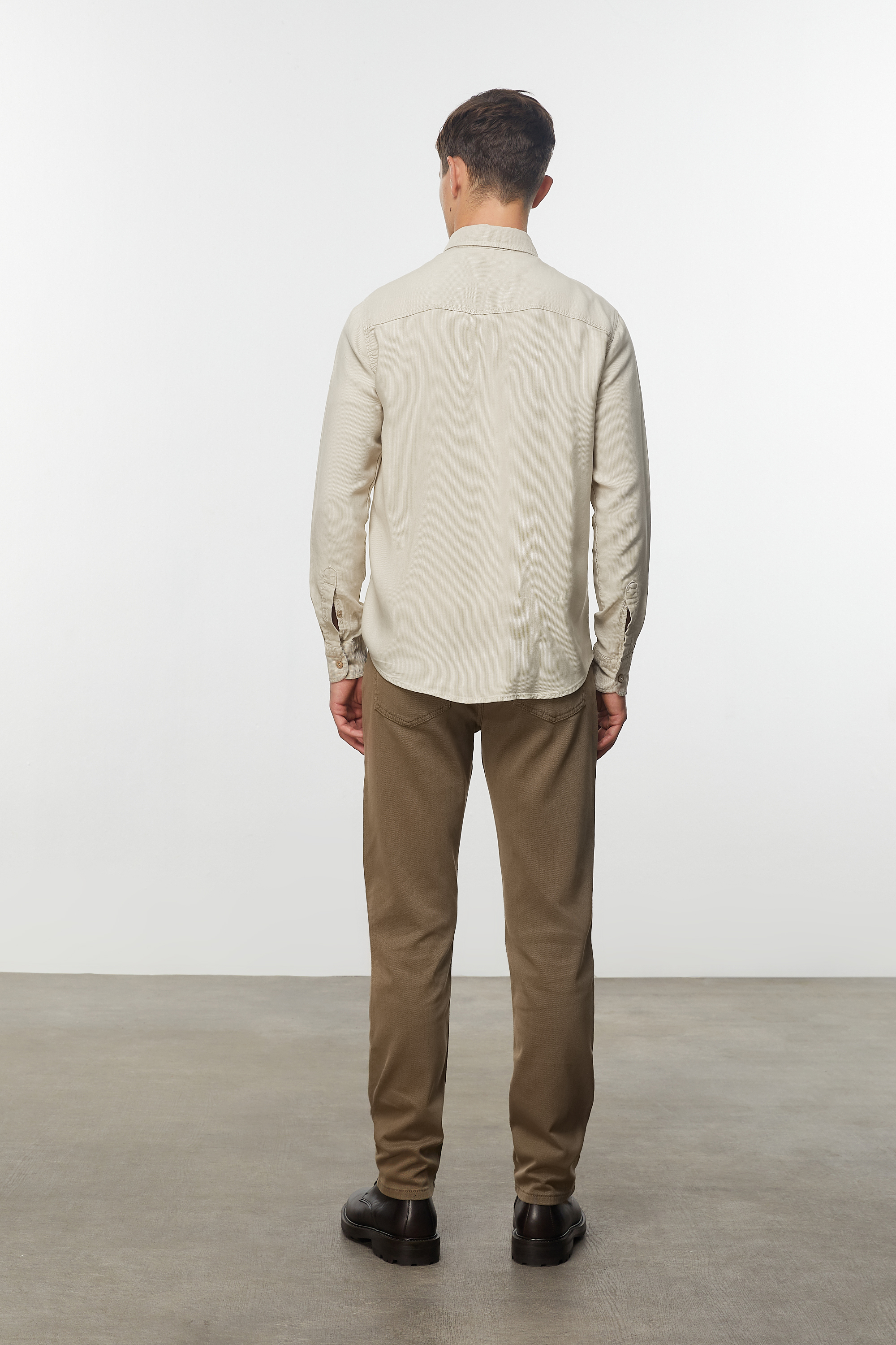 REGULAR FIT LİYOSEL GÖMLEK