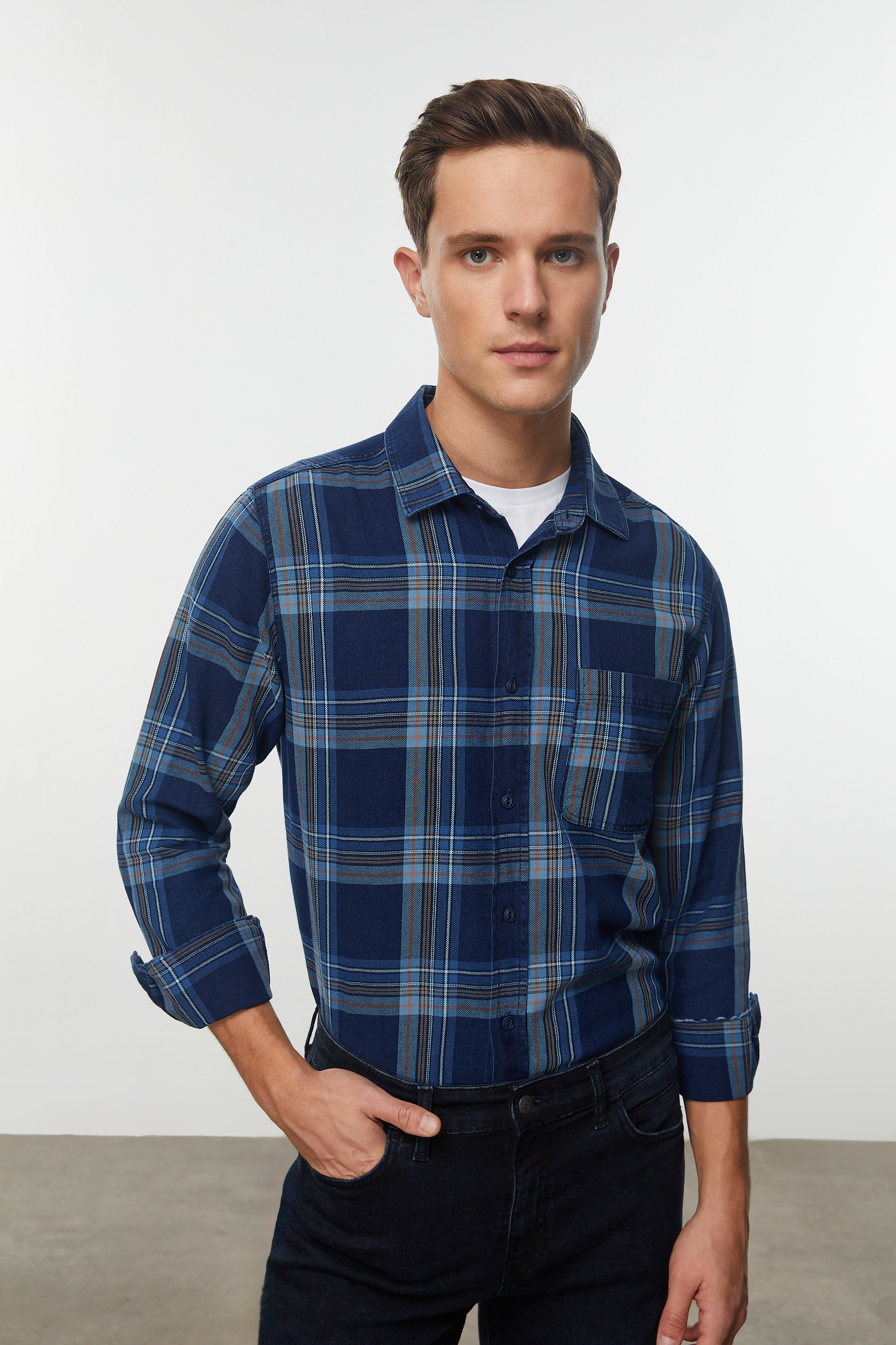 PAMUKLU EKOSELİ REGULAR FIT GÖMLEK