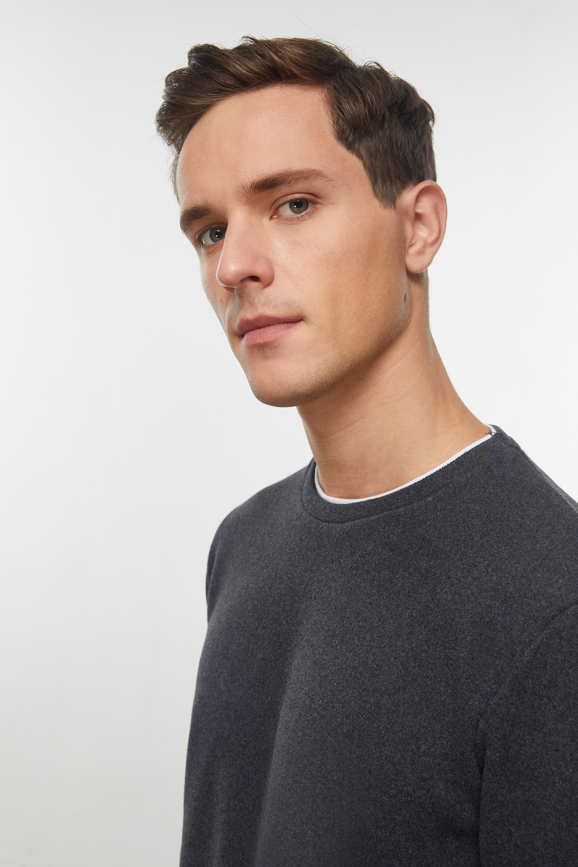 BİSİKLET YAKA SWEATSHIRT