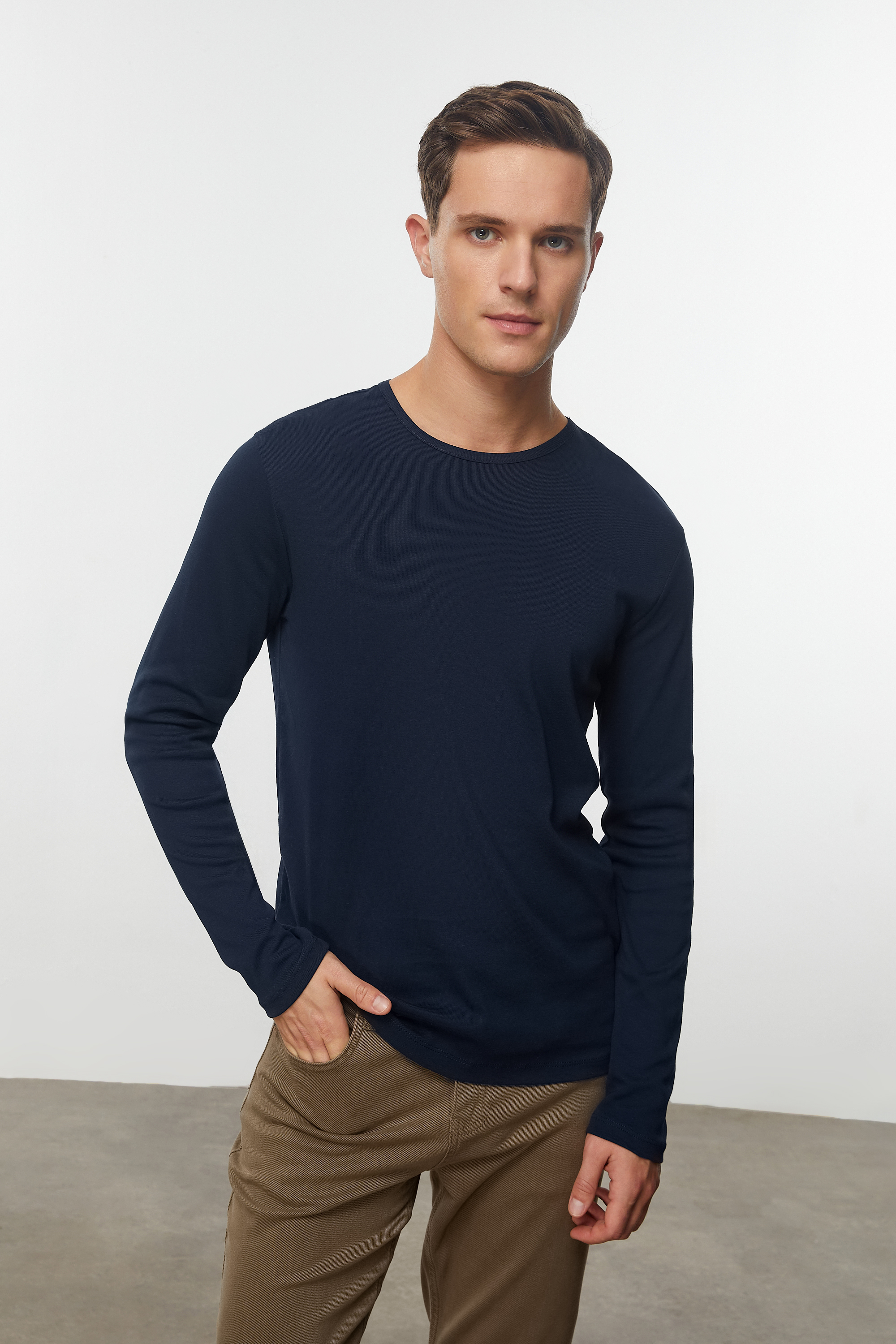 BİSİKLET YAKA UZUN KOLLU T-SHIRT