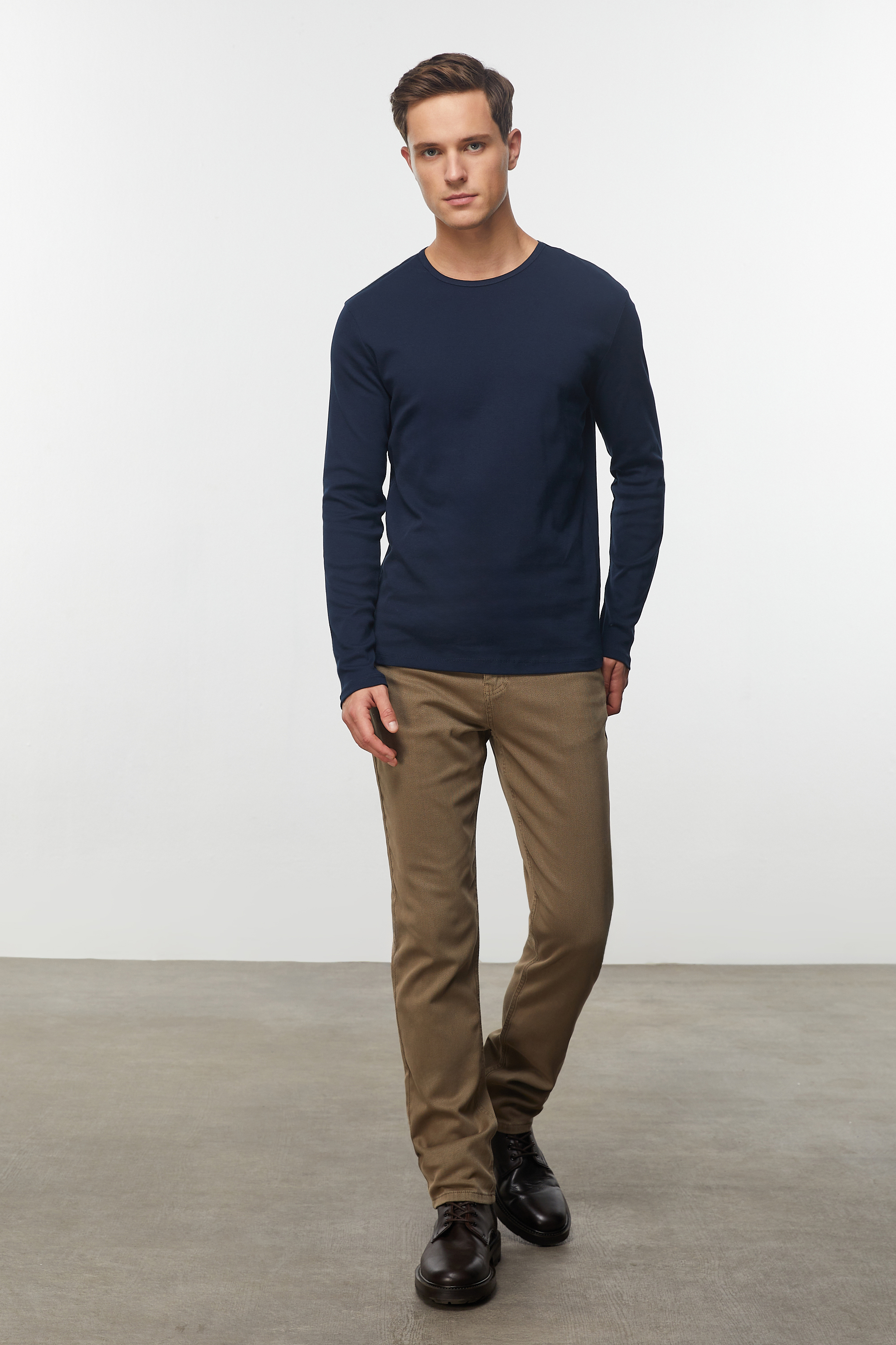 BİSİKLET YAKA UZUN KOLLU T-SHIRT