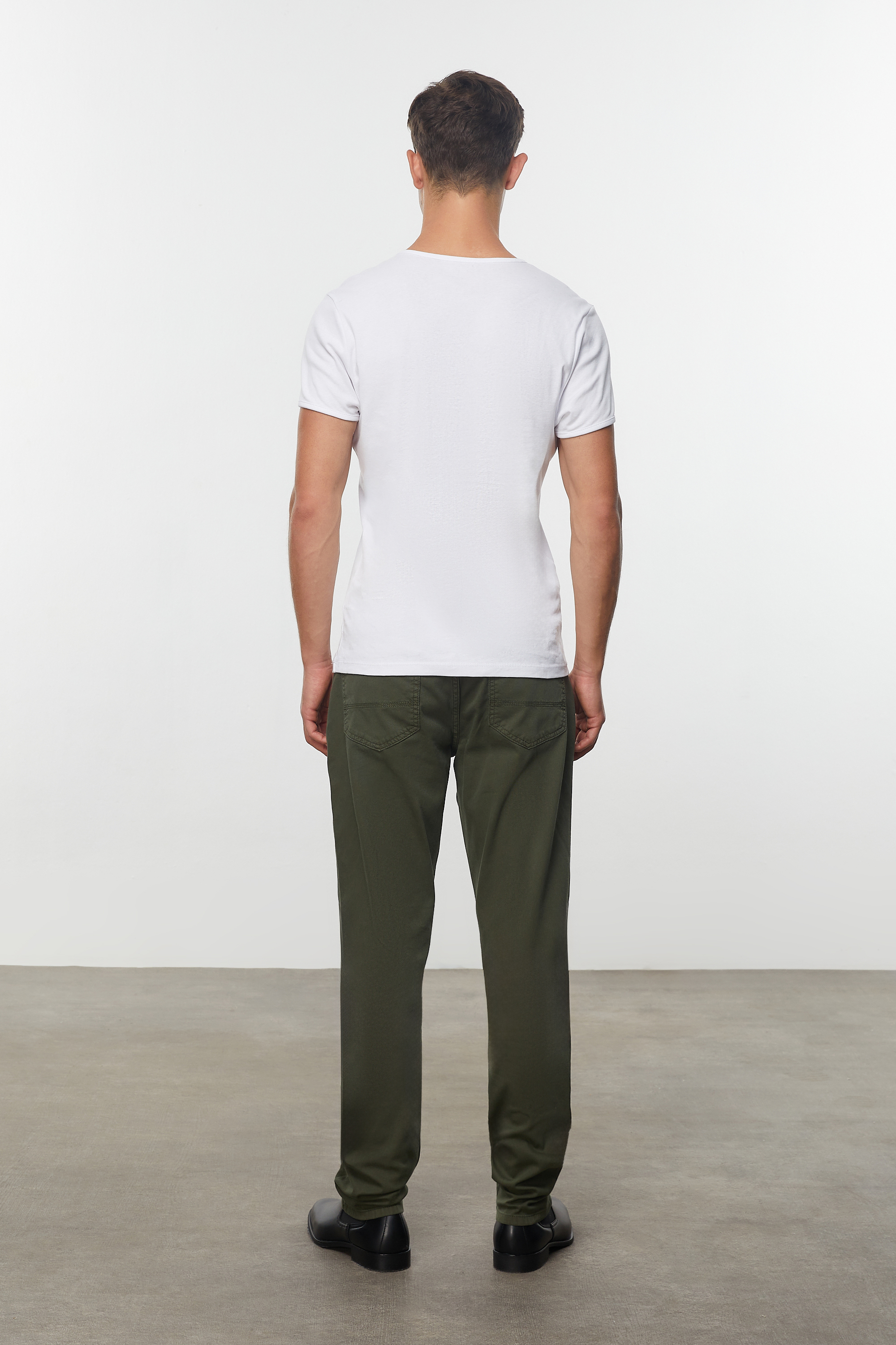 BİSİKLET YAKA KISA KOLLU T-SHIRT