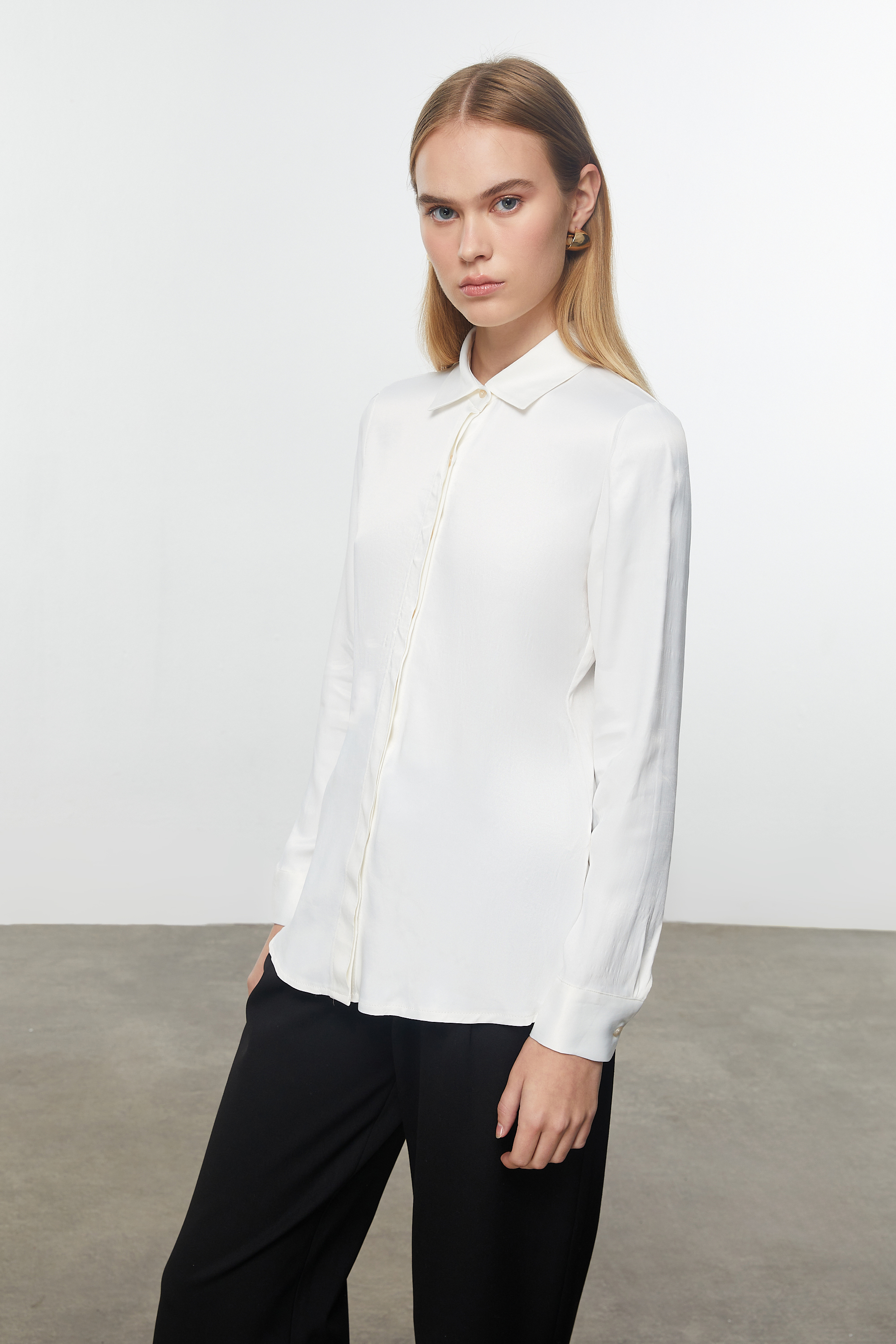 REGULAR FIT SMART GÖMLEK