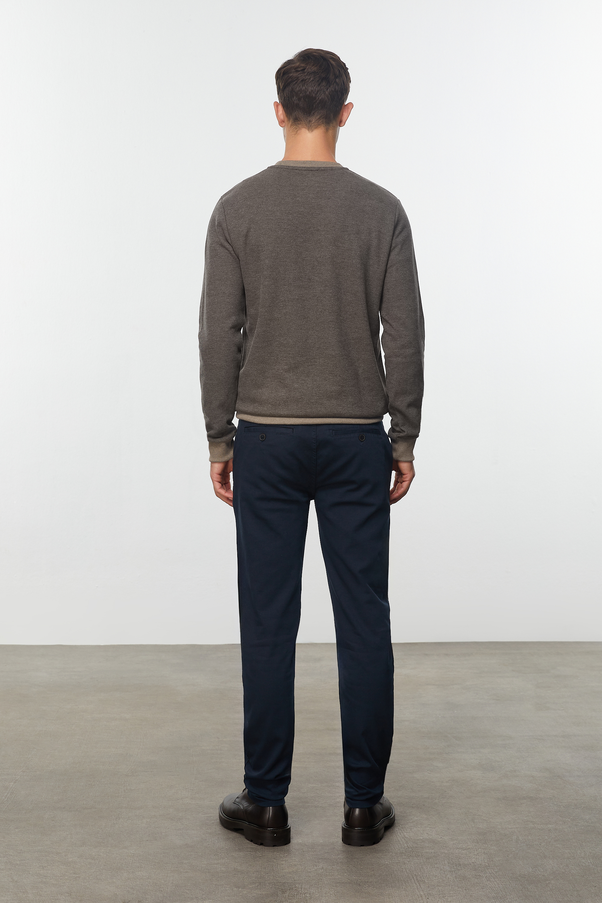 BİSİKLET YAKA SWEATSHIRT