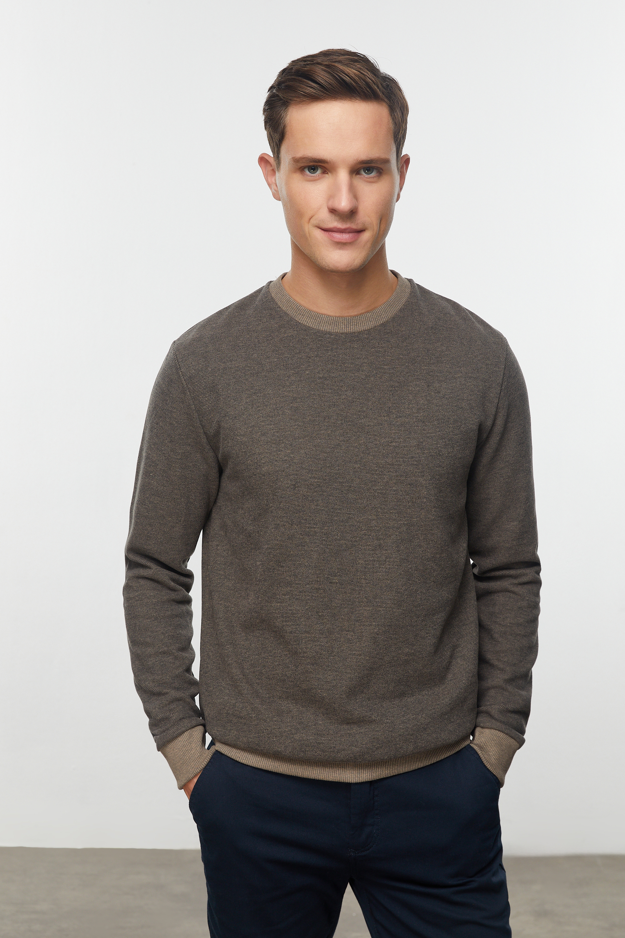 BİSİKLET YAKA SWEATSHIRT