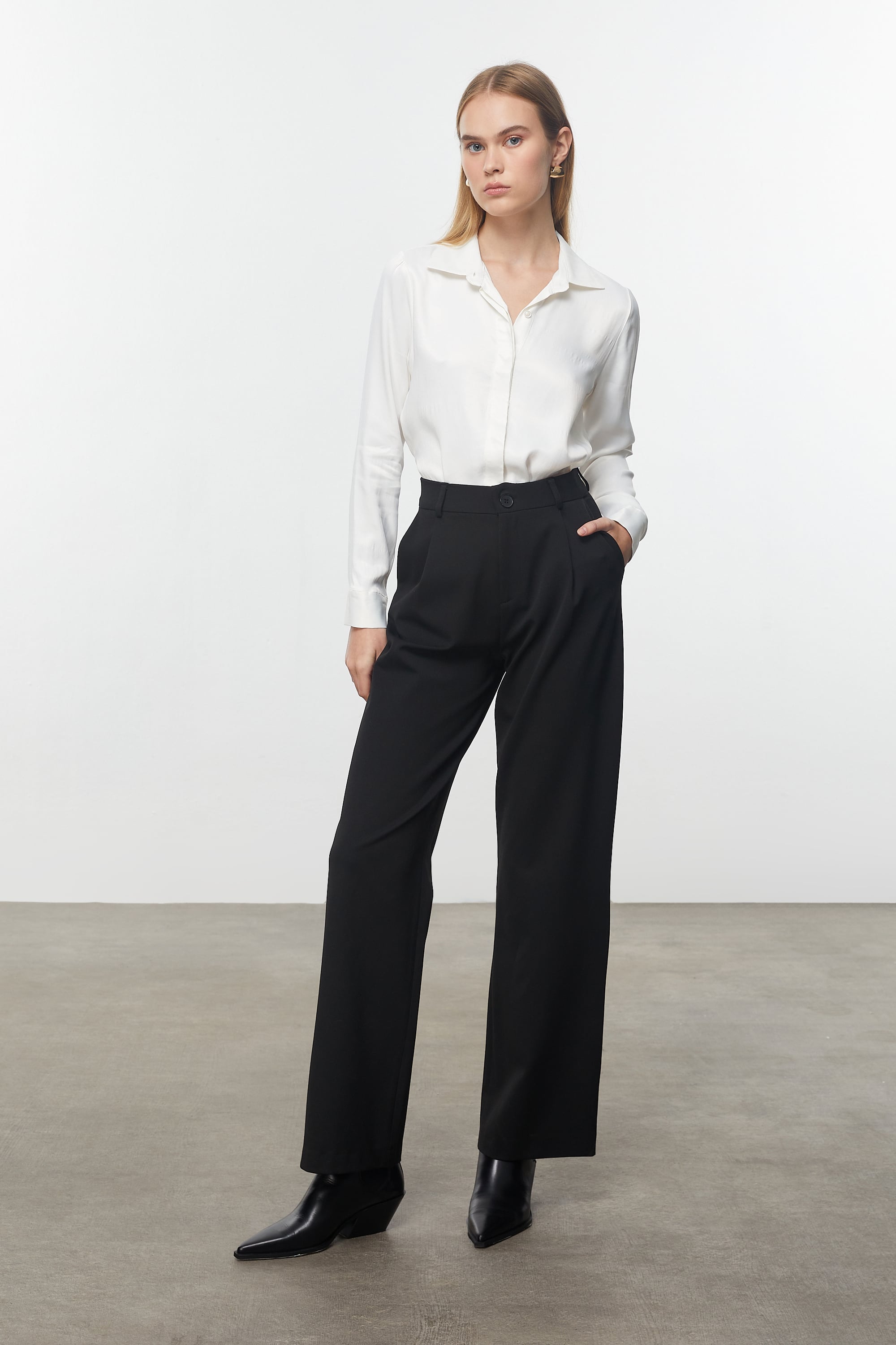 PENS DETAYLI FLARE FIT KLASİK PANTOLON