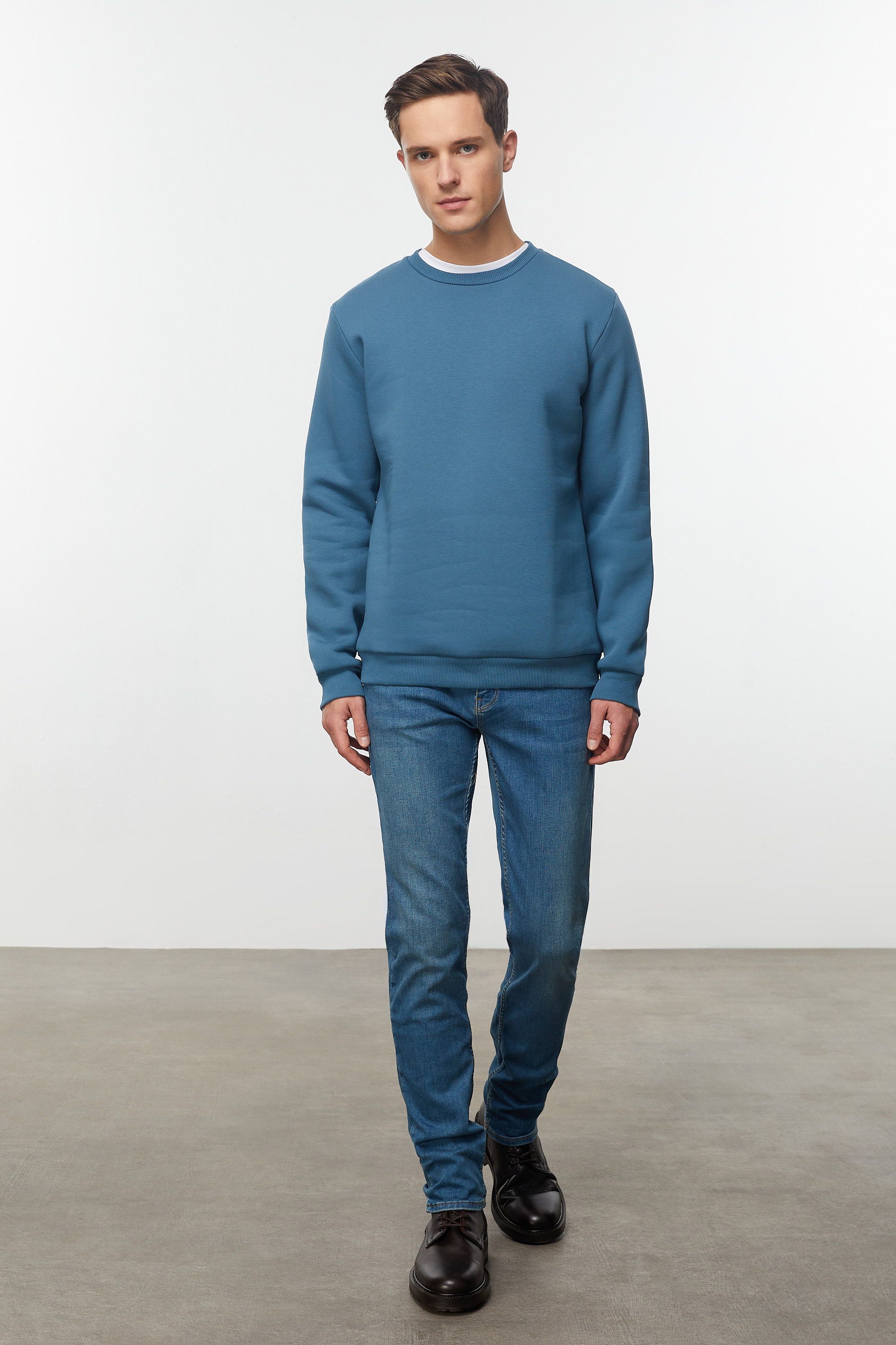 BİSİKLET YAKA SWEATSHIRT