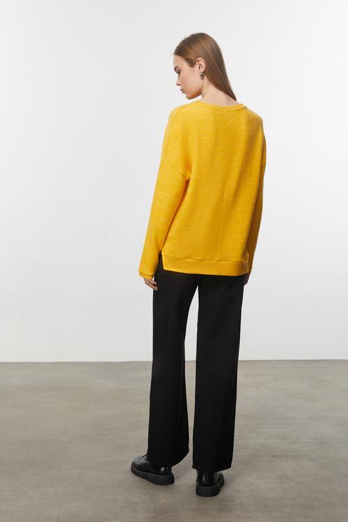  BİSİKLET YAKA TRİKO KAZAK