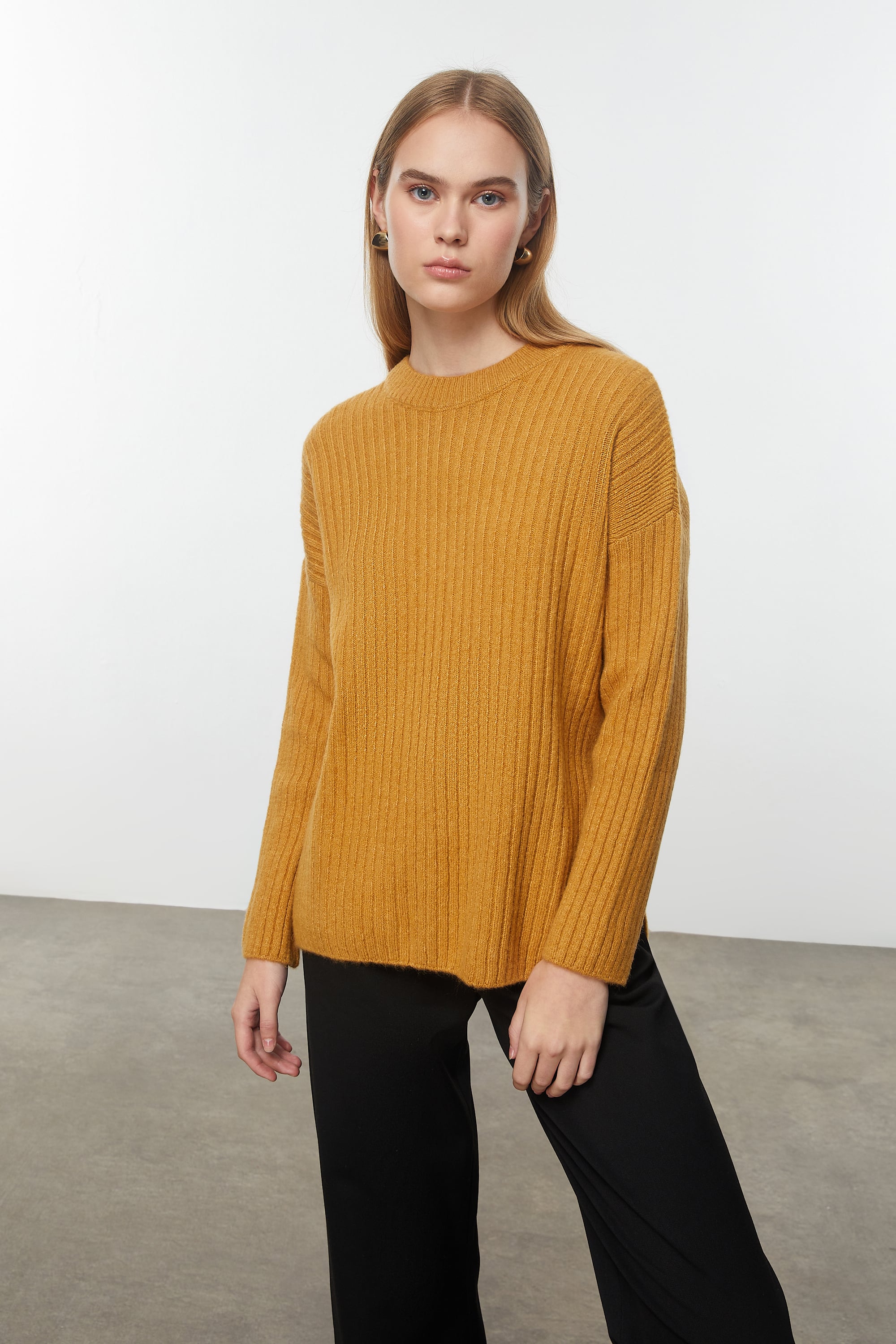 DÜĞME DETAYLI TRİKO KAZAK