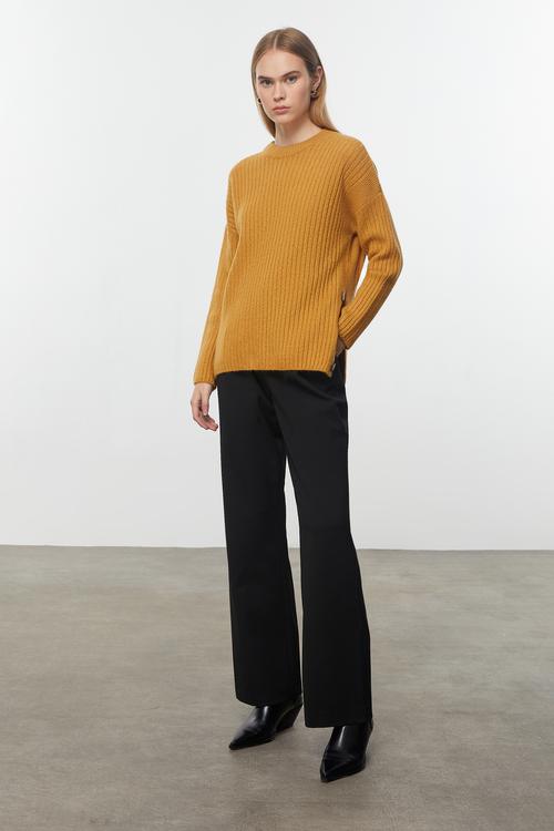  DÜĞME DETAYLI TRİKO KAZAK