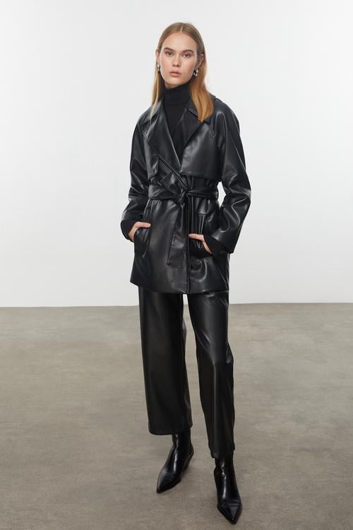  KUŞAKLI DERİ GÖRÜNÜMLÜ CEKET