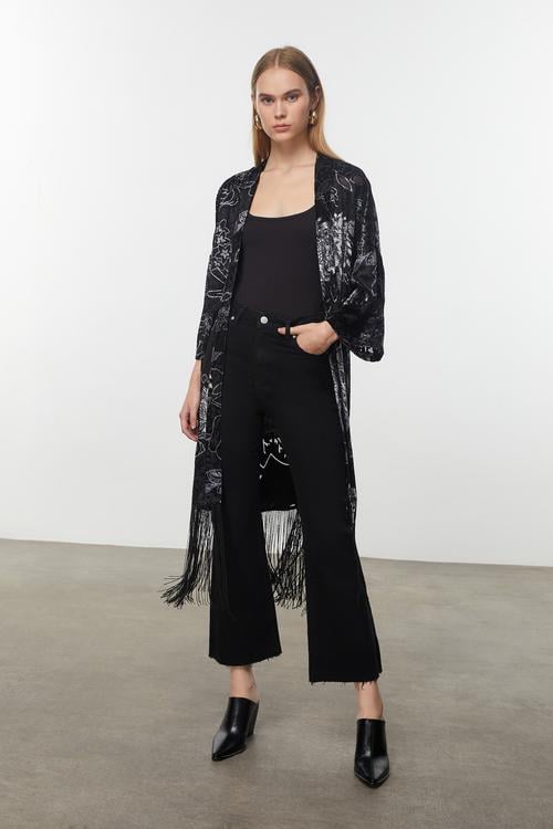  PÜSKÜL DETAYLI KADİFE DOKULU KAFTAN