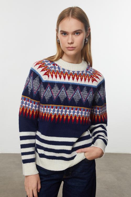  JAKARLI TRİKO KAZAK