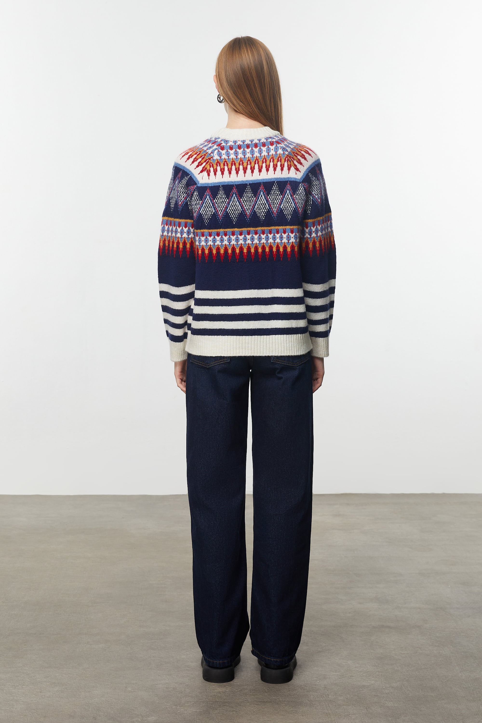 JAKARLI TRİKO KAZAK