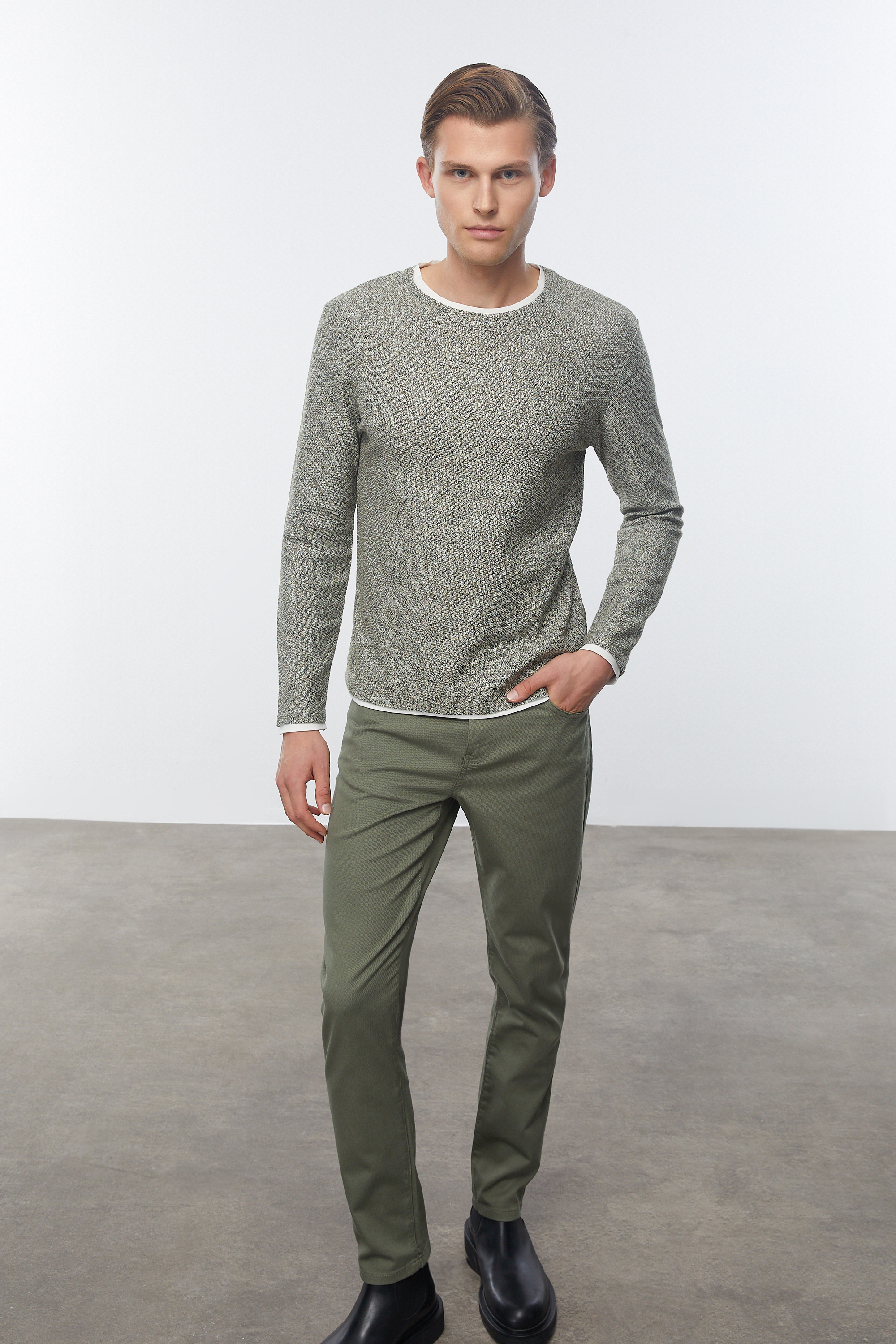 DOKULU BİSİKLET YAKA KAZAK